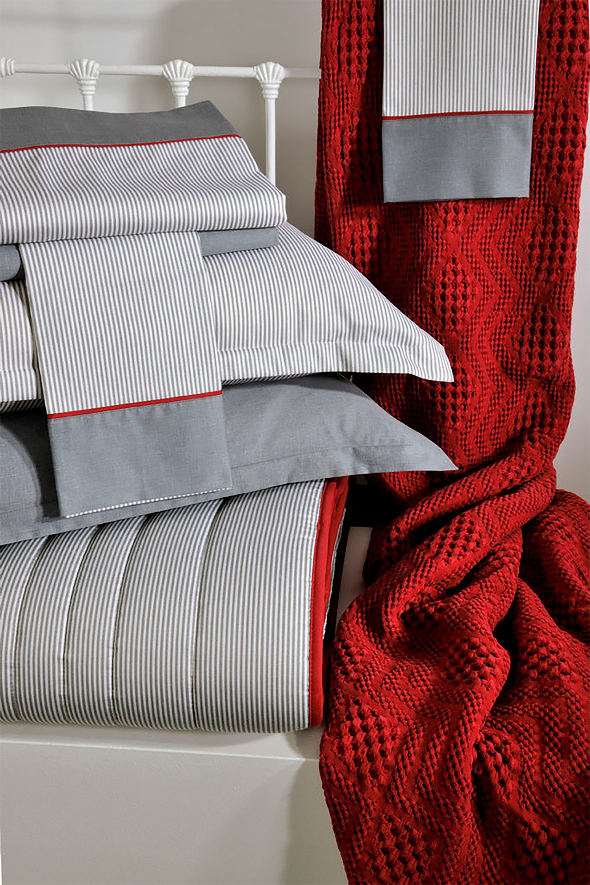 DOWN TOWN Home σετ σεντόνια ημίδιπλα και μαξιλαροθήκες με ριγέ σχέδιο "701" (4 τεμάχια) - 17-0007