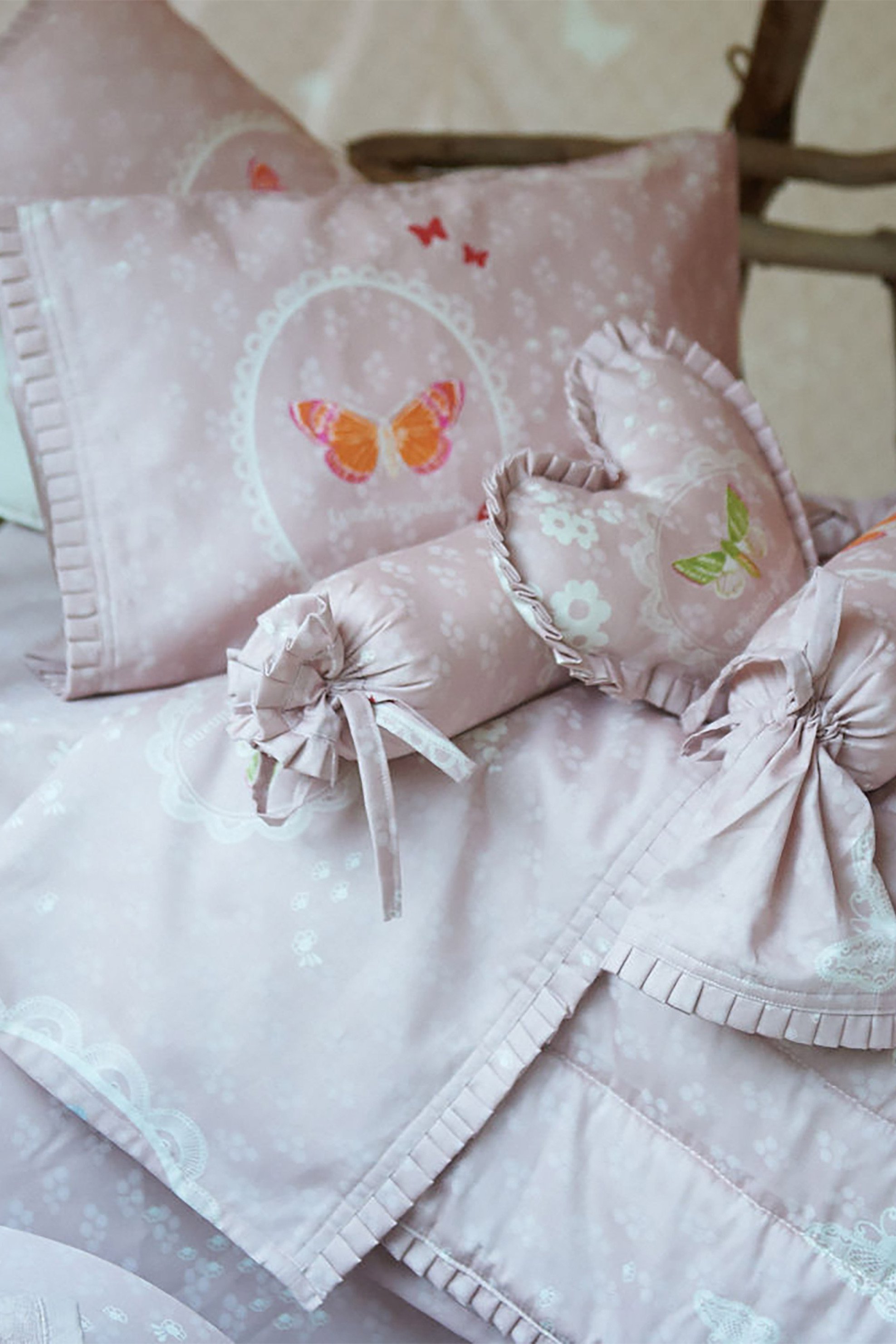 DOWN TOWN Home σετ σεντόνια κούνιας και μαξιλαροθήκη με print "115" (3 τεμάχια) - 02-0021