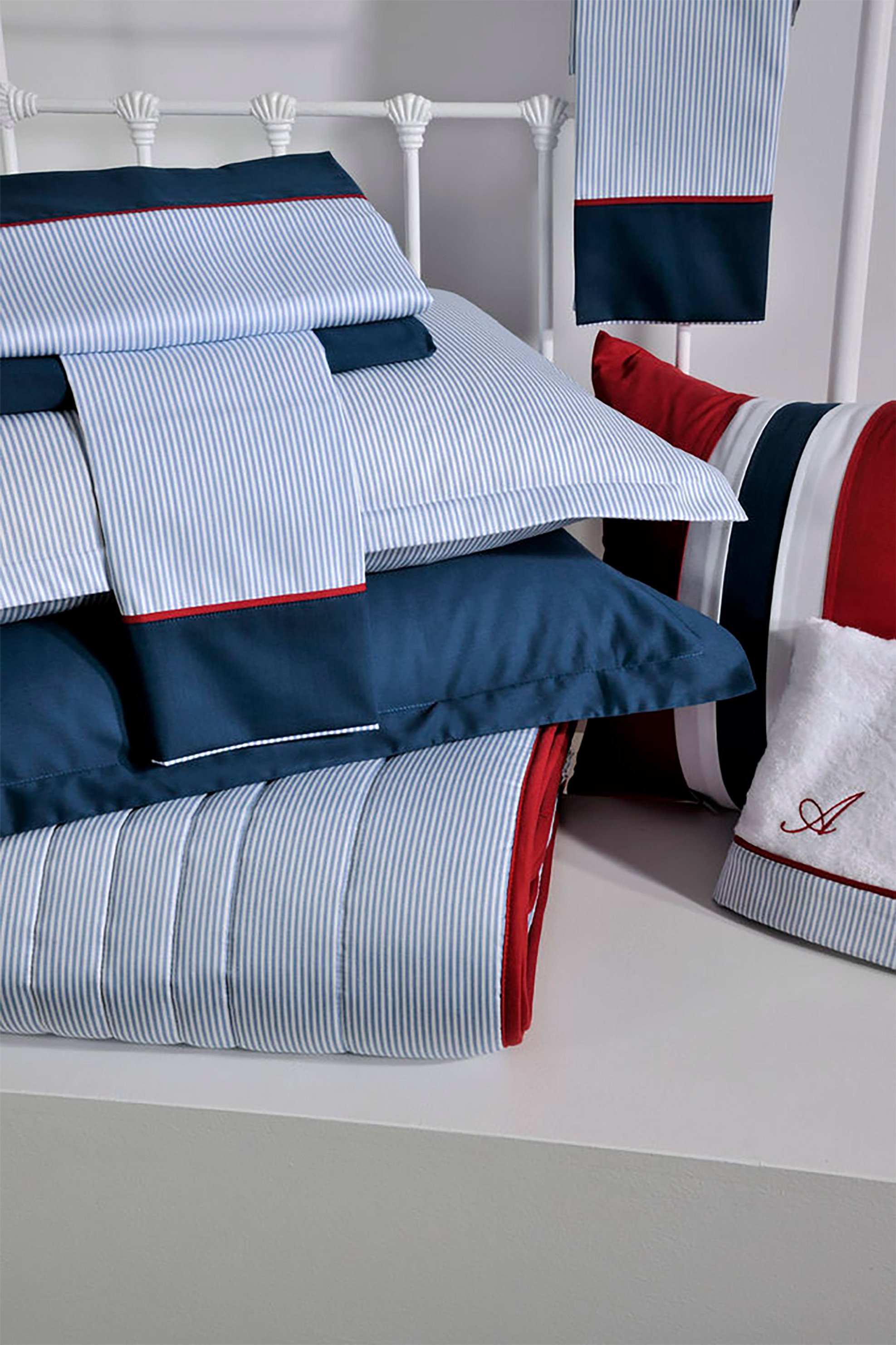 DOWN TOWN Home σετ σεντόνια king size και μαξιλαροθήκες με ριγέ σχέδιο "700" (4 τεμάχια) - 14-0110