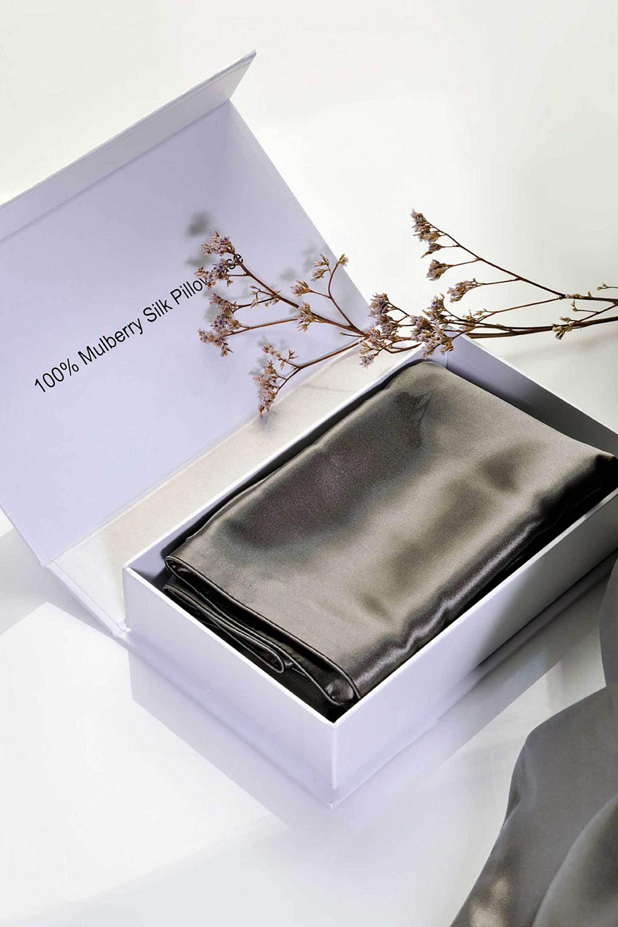 DOWN TOWN Home μαξιλαροθήκη μονόχρωμη 100% silk "Mulberry Silk" 50 x 76 cm - 41-0779 φωτογραφία