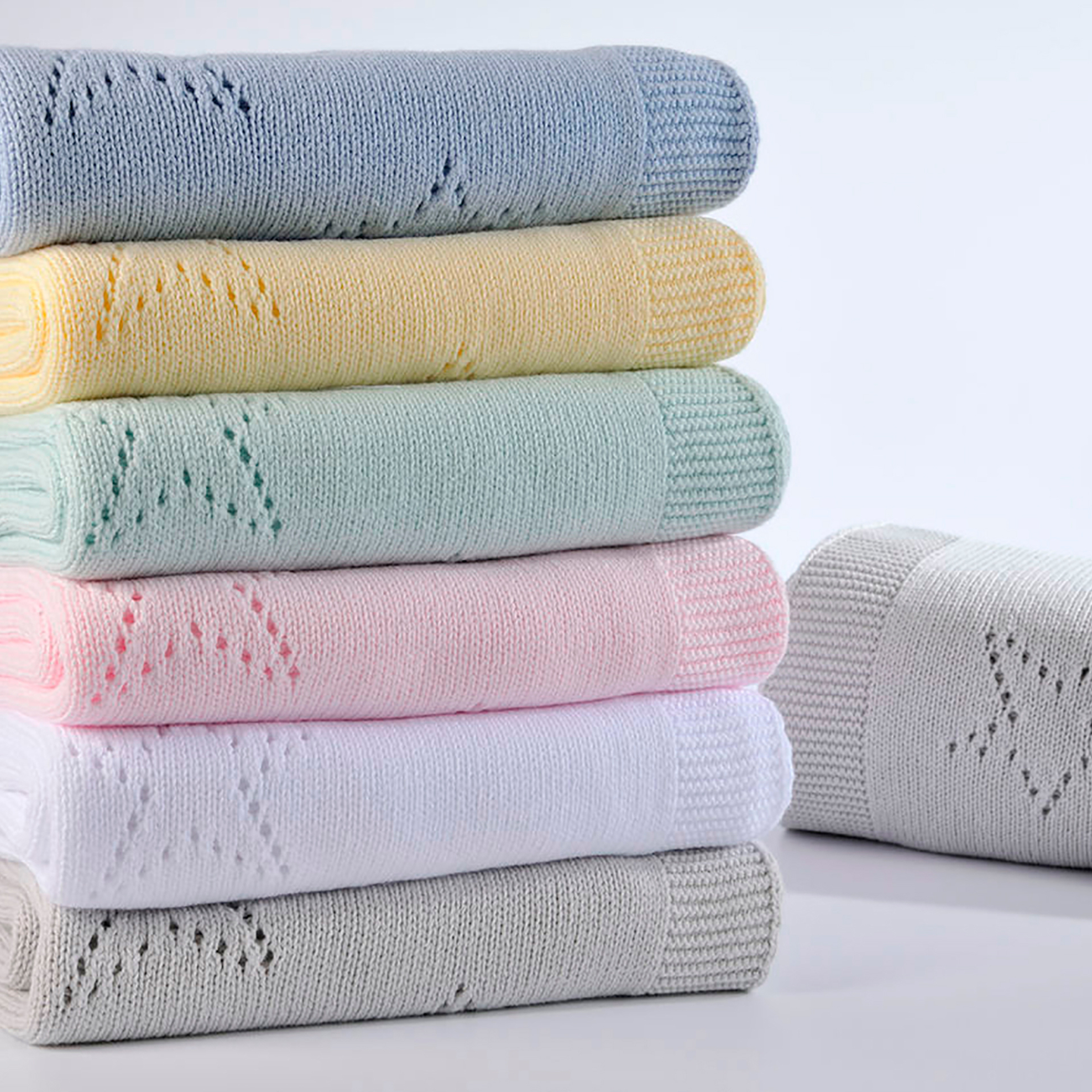 DOWN TOWN Home βρεφική κουβέρτα λίκνου με διάτρητο σχέδιο "DT449" 75 x 105 cm - 15-0142 φωτογραφία