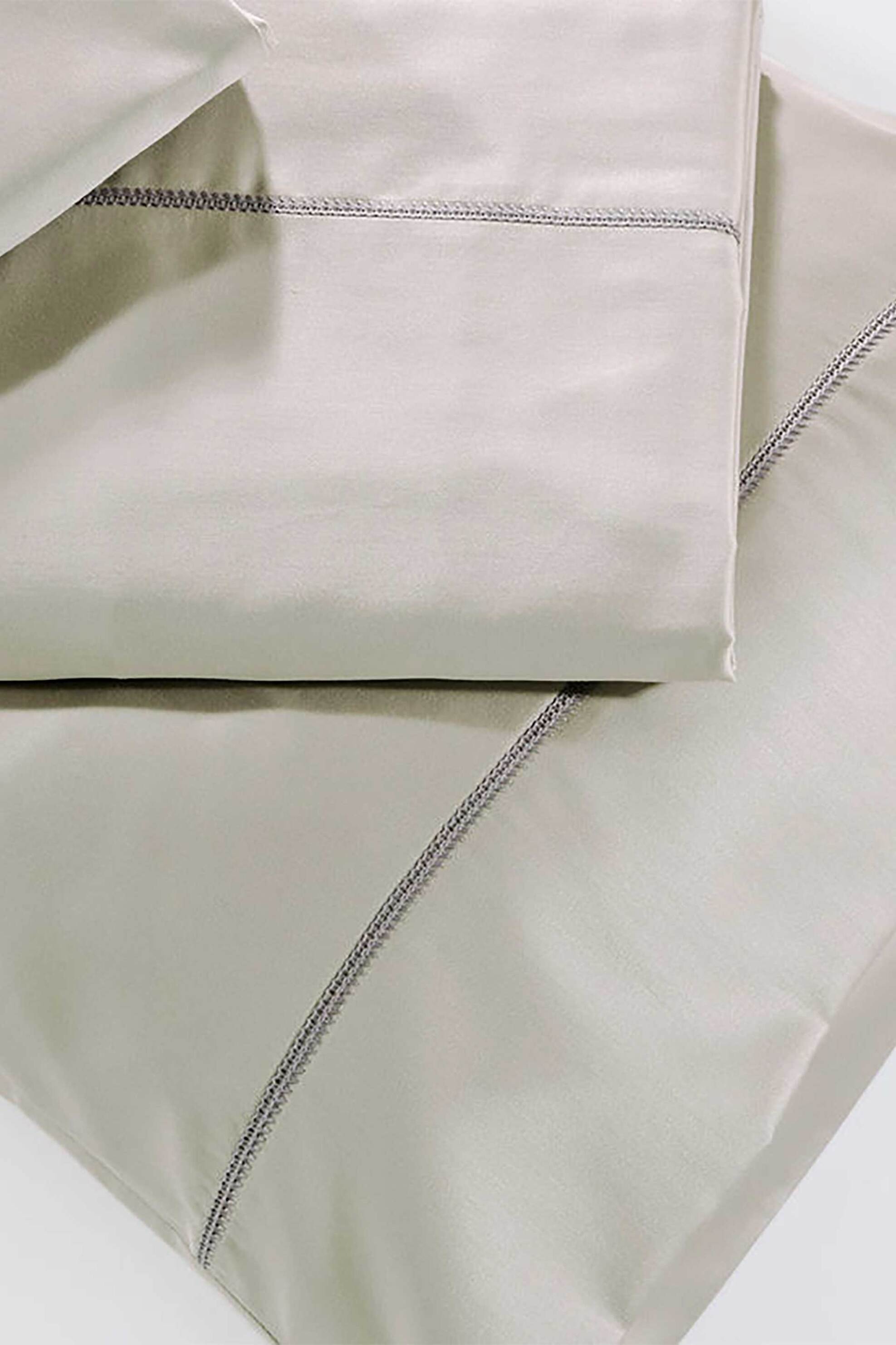 DOWN TOWN Home σετ σεντόνια king size και μαξιλαροθήκες με ανάγλυφη ραφή "250/5" 280 x 290 cm - 52 x 75 cm - 14-0187