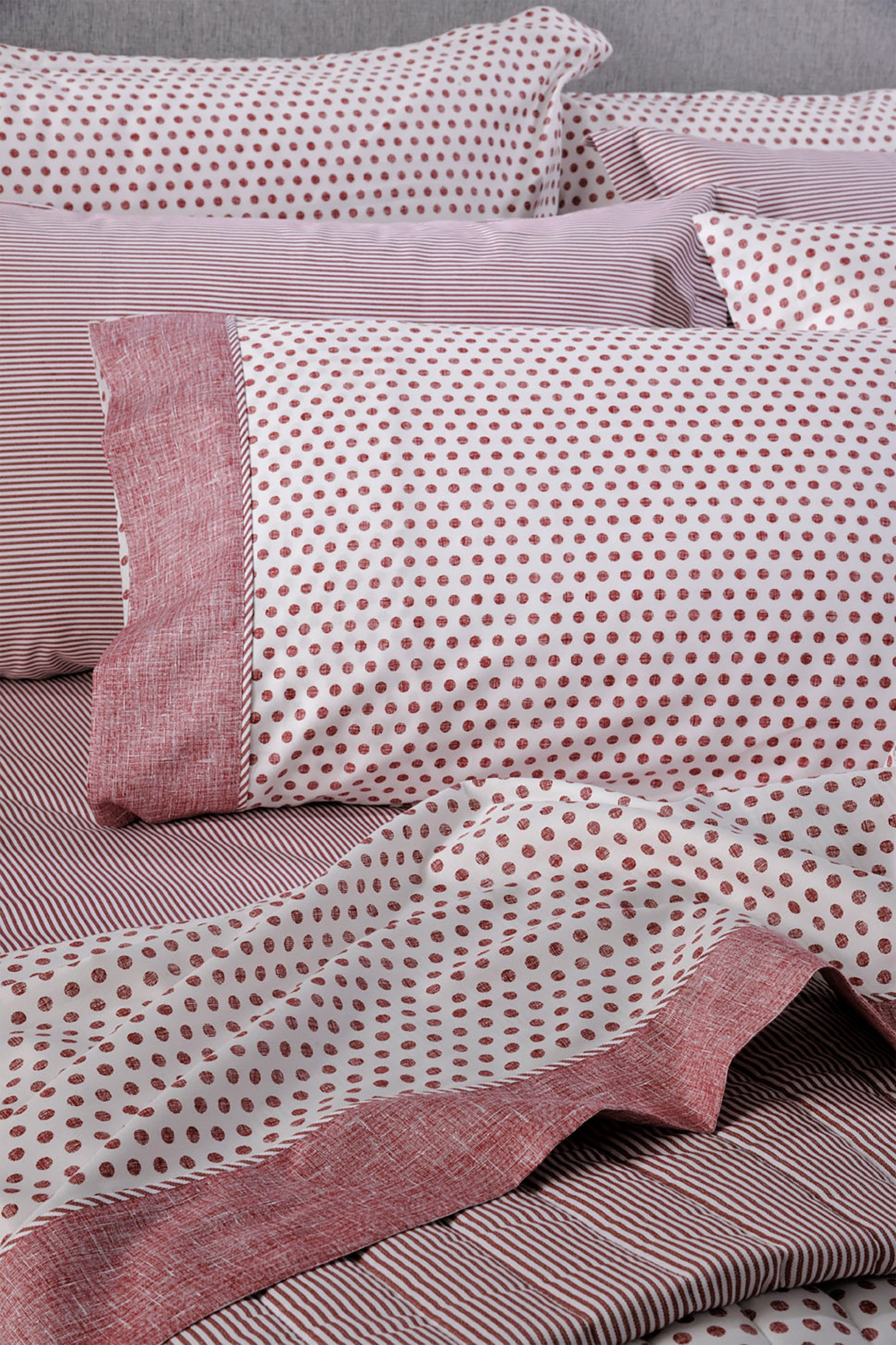 DOWN TOWN Home σετ σεντόνια υπέρδιπλα και μαξιλαροθήκες με πουά σχέδιο "794" (4 τεμάχια) - 10-0834