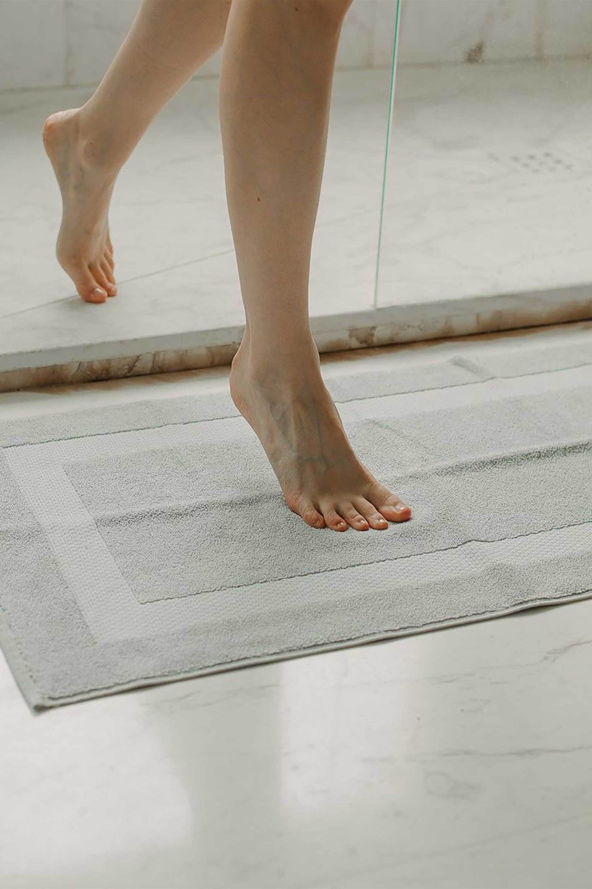 DOWN TOWN Home χαλάκι μπάνιου μονόχρωμο "Hem" 50 x 90 cm - 60-0263 φωτογραφία