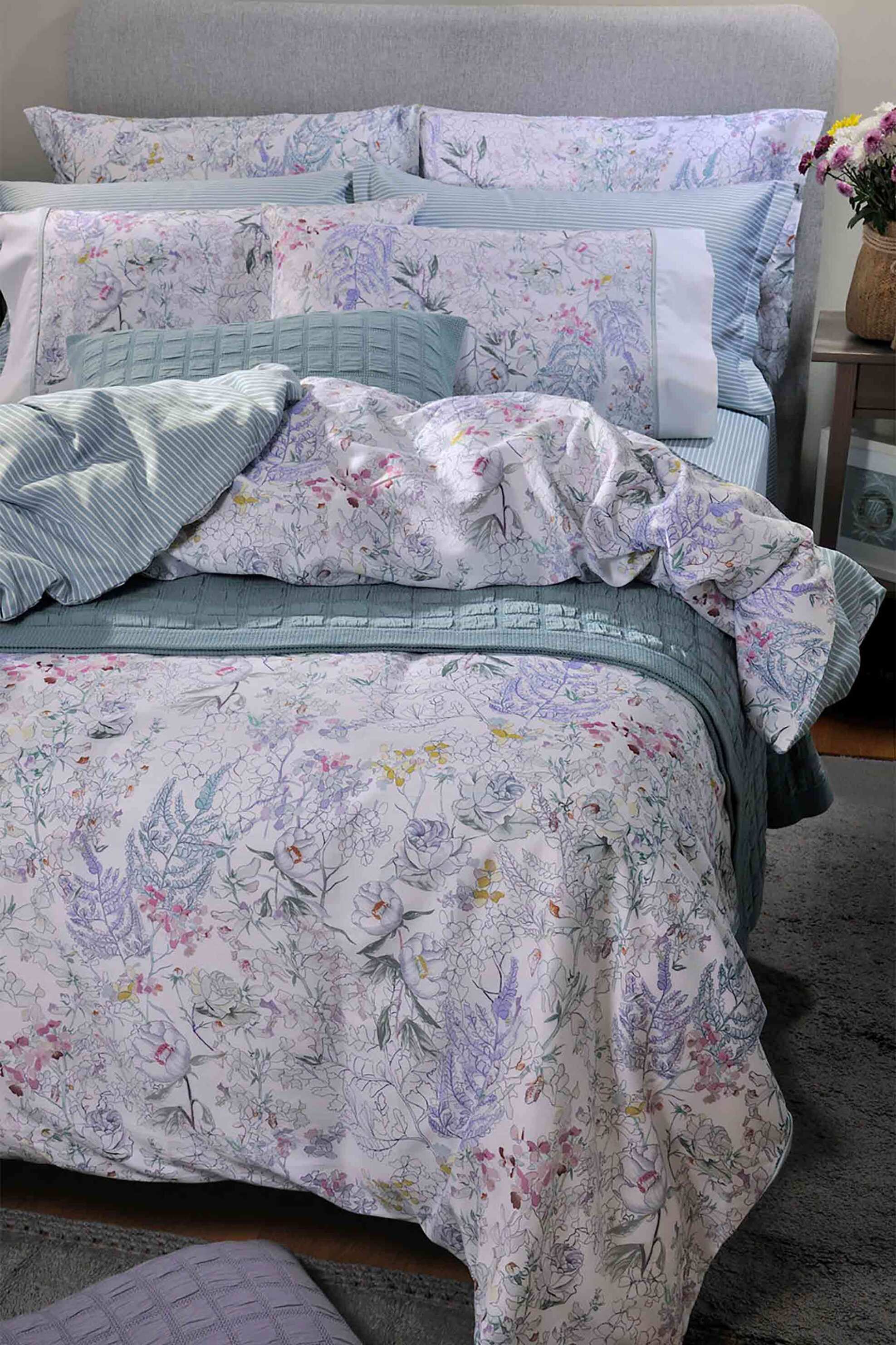 DOWN TOWN Home σετ μαξιλαροθήκες φιγούρας με πολύχρωμο floral print "786 Celadon" 52 x 75 cm - 42-0356