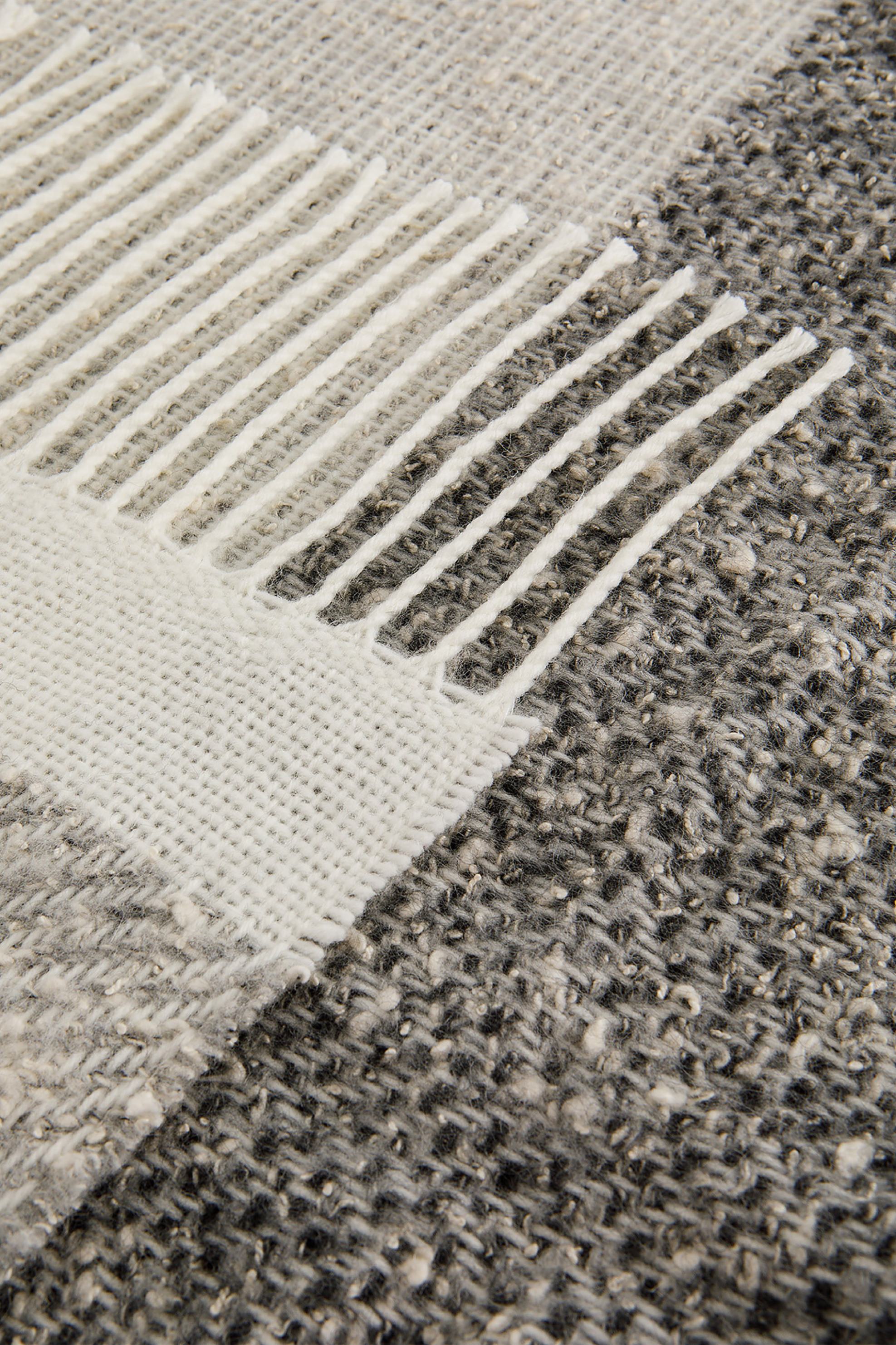 Coincasa κουβέρτα μονή με διακοσμητικά κρόσσια 130 x 170 cm - 007280821 Μπεζ φωτογραφία