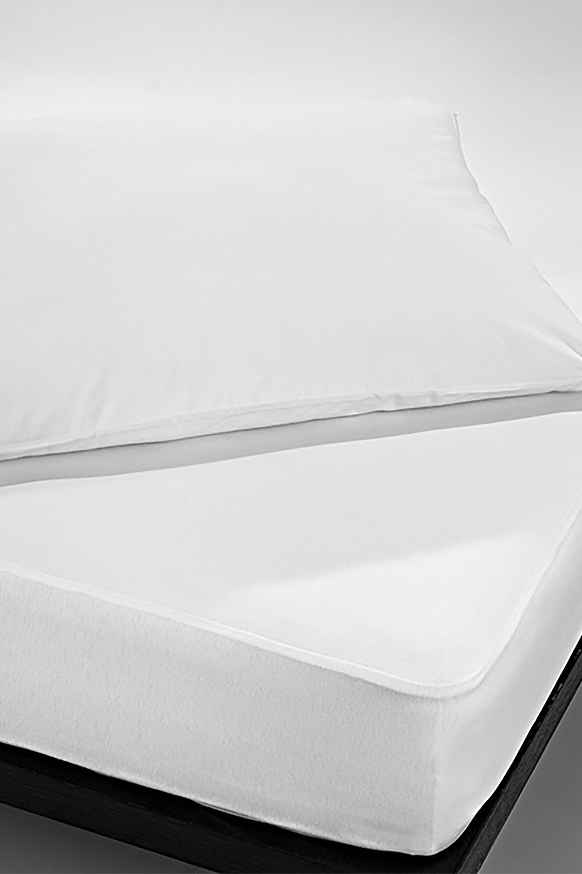 Guy Laroche προστατευτικό κάλυμμα πλενόμενο 160 x 200 cm - 1118086212002