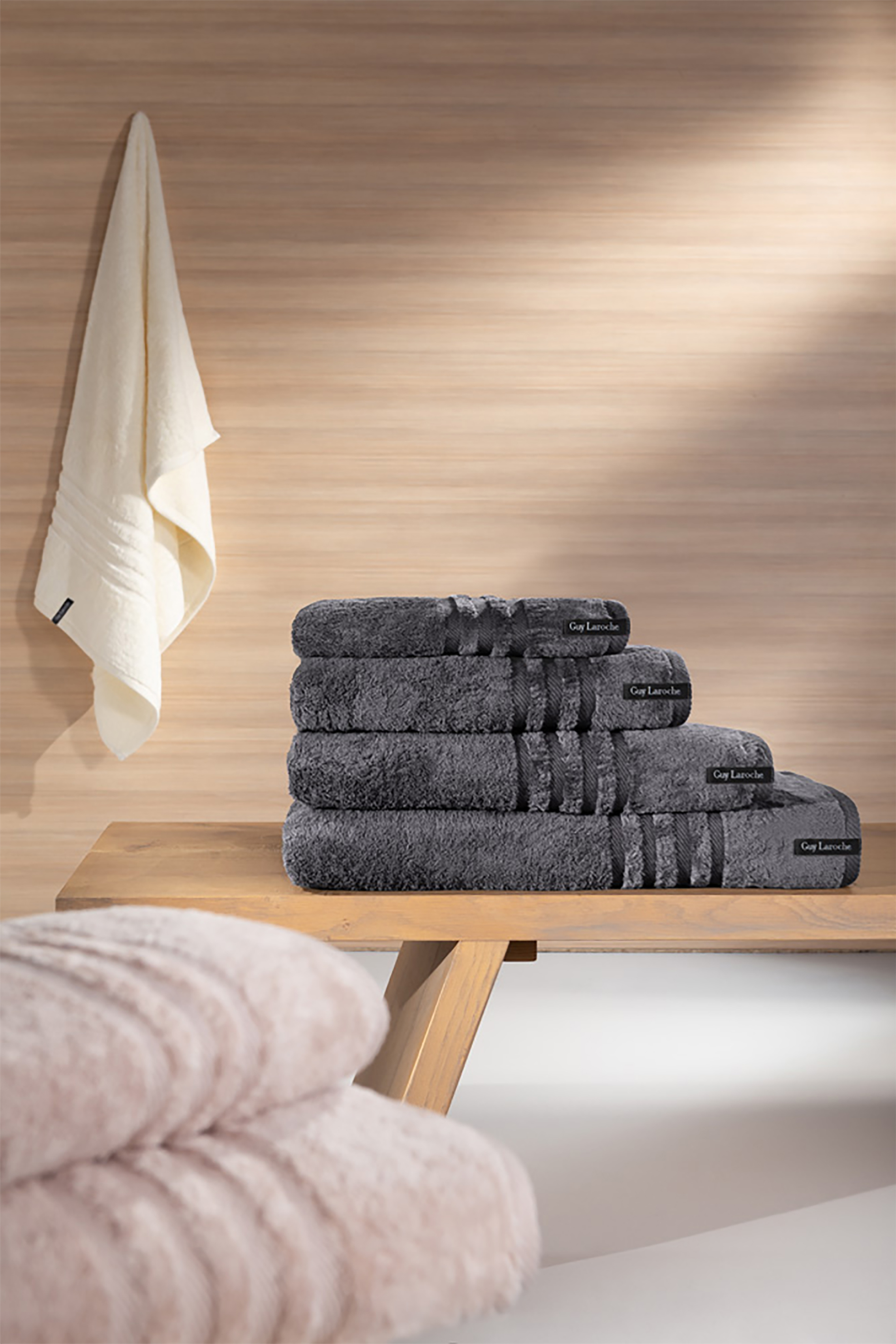 Guy Laroche πετσέτα σώματος "Bonus Anthracite" 70 x140 cm - 1122092219026