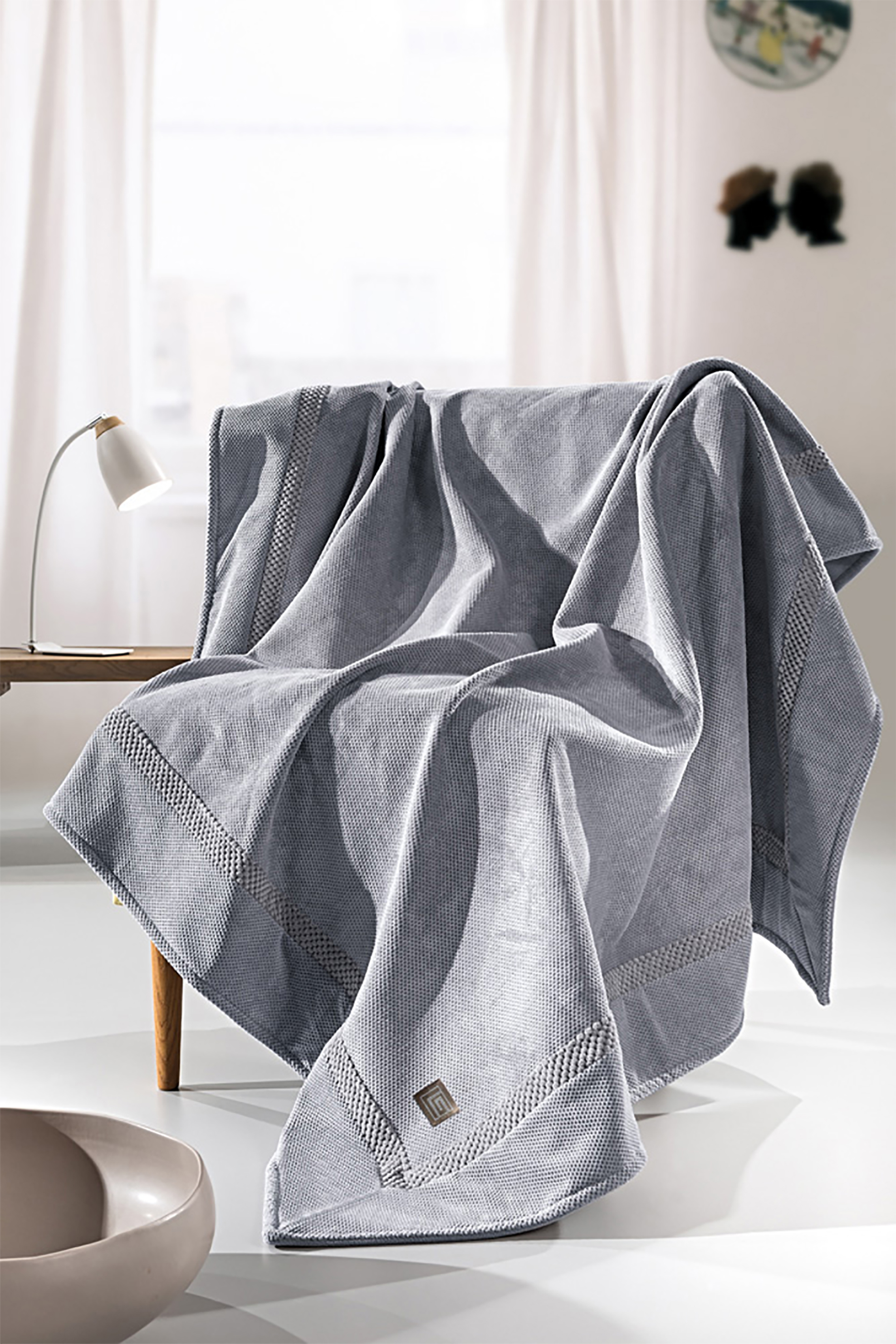 GUY LAROCHE Guy Laroche ριχτάρι τριιθέσιου καναπέ "Rubicon Silver" 170 x 300 cm - 1133086122010