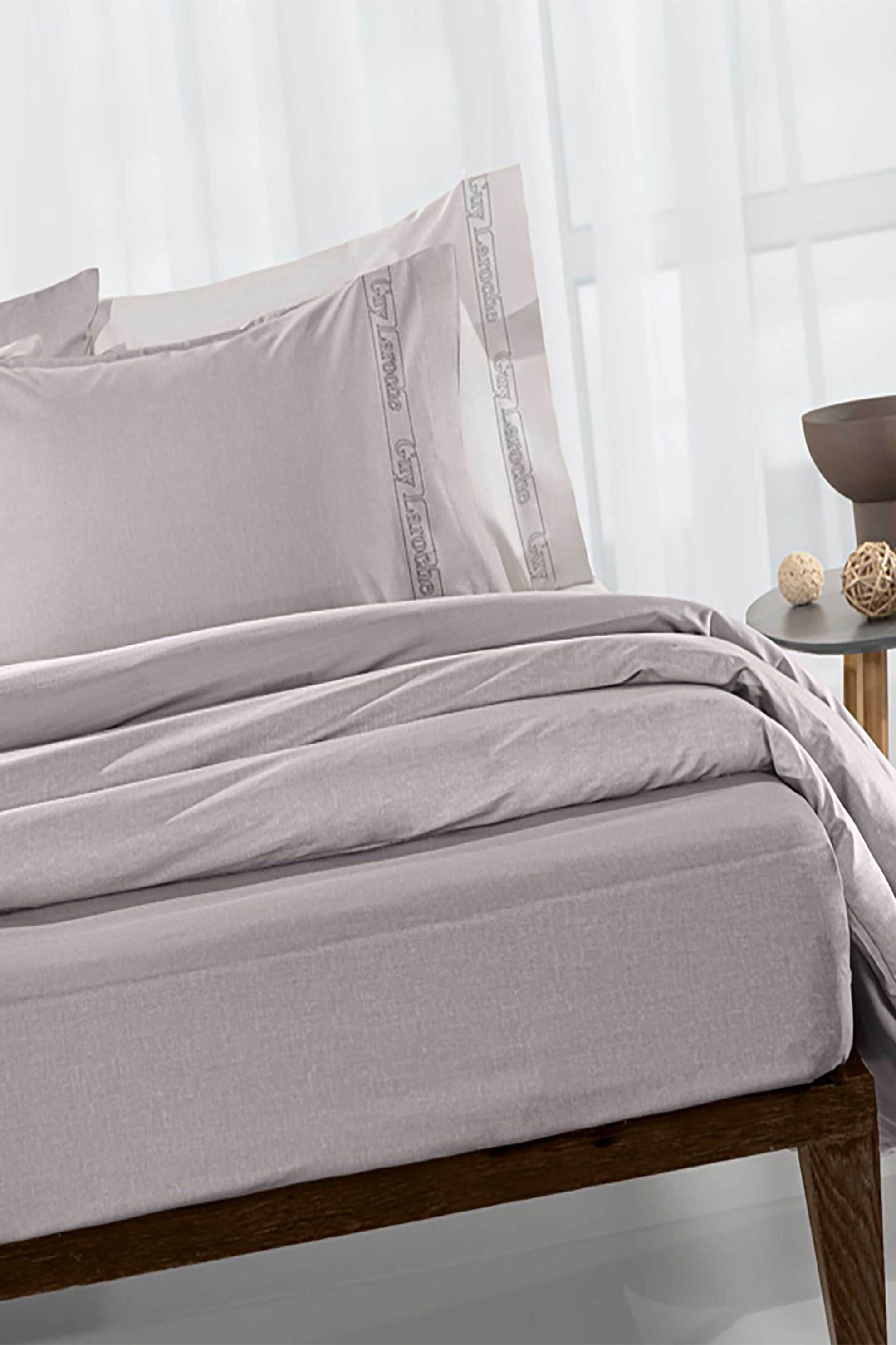 GUY LAROCHE Guy Laroche σεντόνι υπέρδιπλο μονόχρωμο "Easy Iron" 240 x 270 cm - 1110092123105