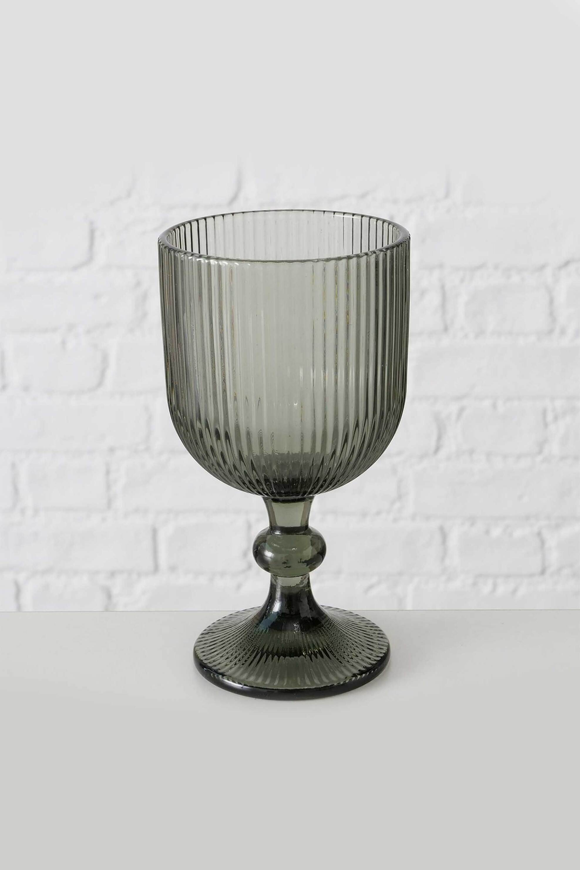 Home > ΚΟΥΖΙΝΑ > Υαλικά > Ποτήρια DOMUS HOMUS γυάλινο ποτήρι κρασιού "Rigano" 16 x 9 cm γκρι - 20-25-070