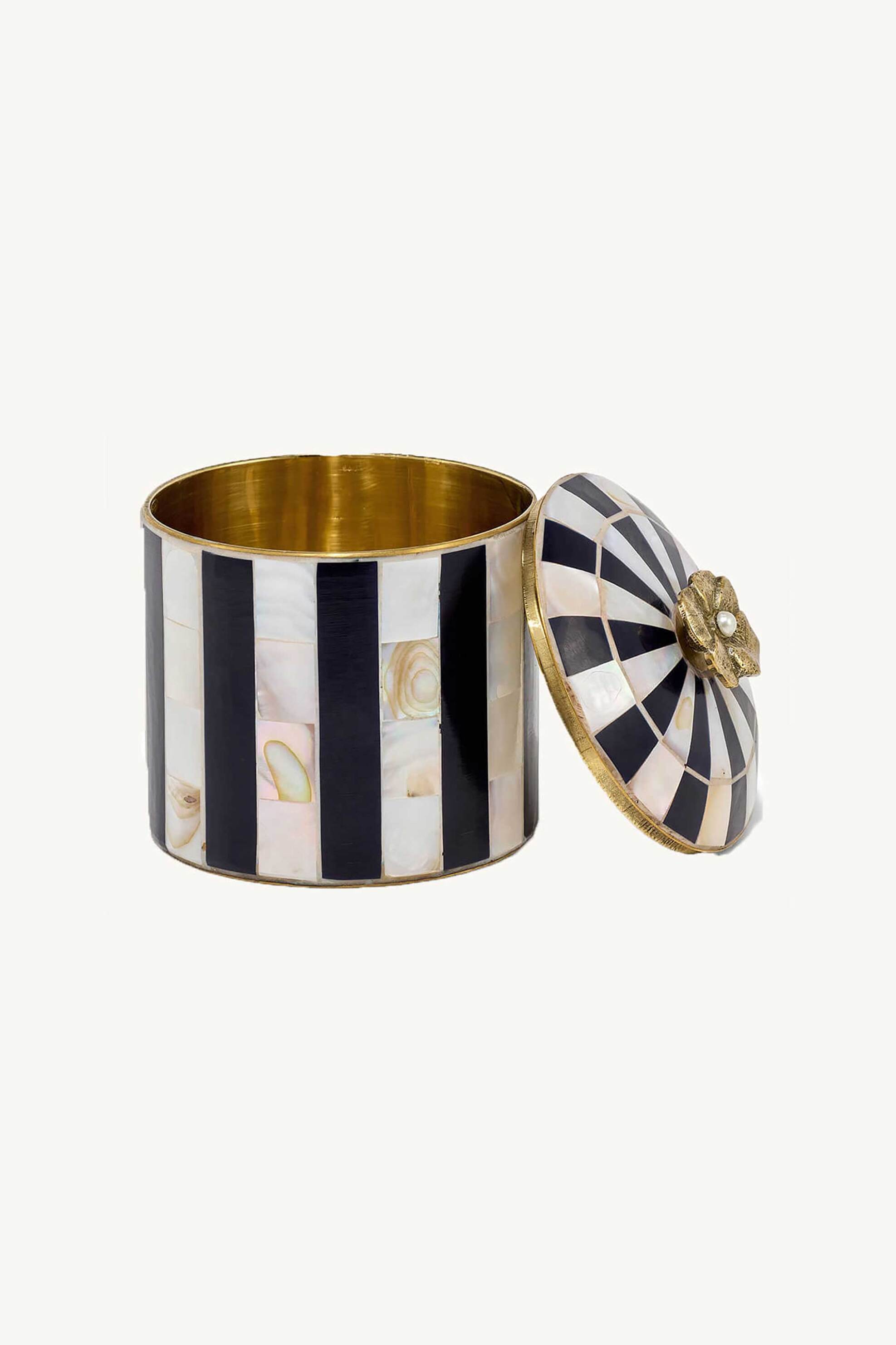 Doing Goods διακοσμητικό δοχείο με καπάκι "Zoey Circus Box Large Navy" - 1.20.21.048.055.4 φωτογραφία