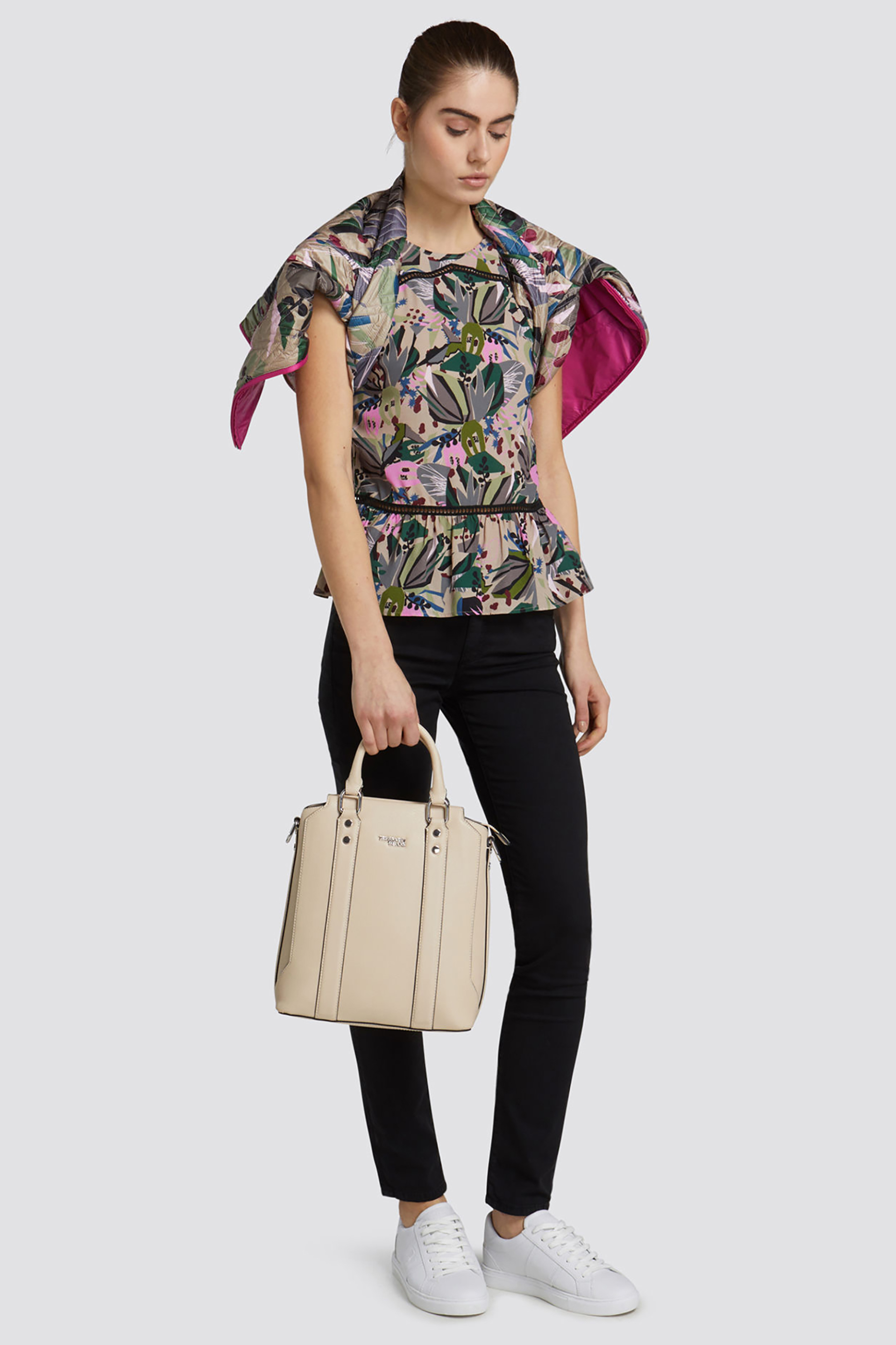 Trussardi Jeans γυναικείο παντελόνι Regular Basic 260 - 56J00003-1T002325 Μαύρο φωτογραφία