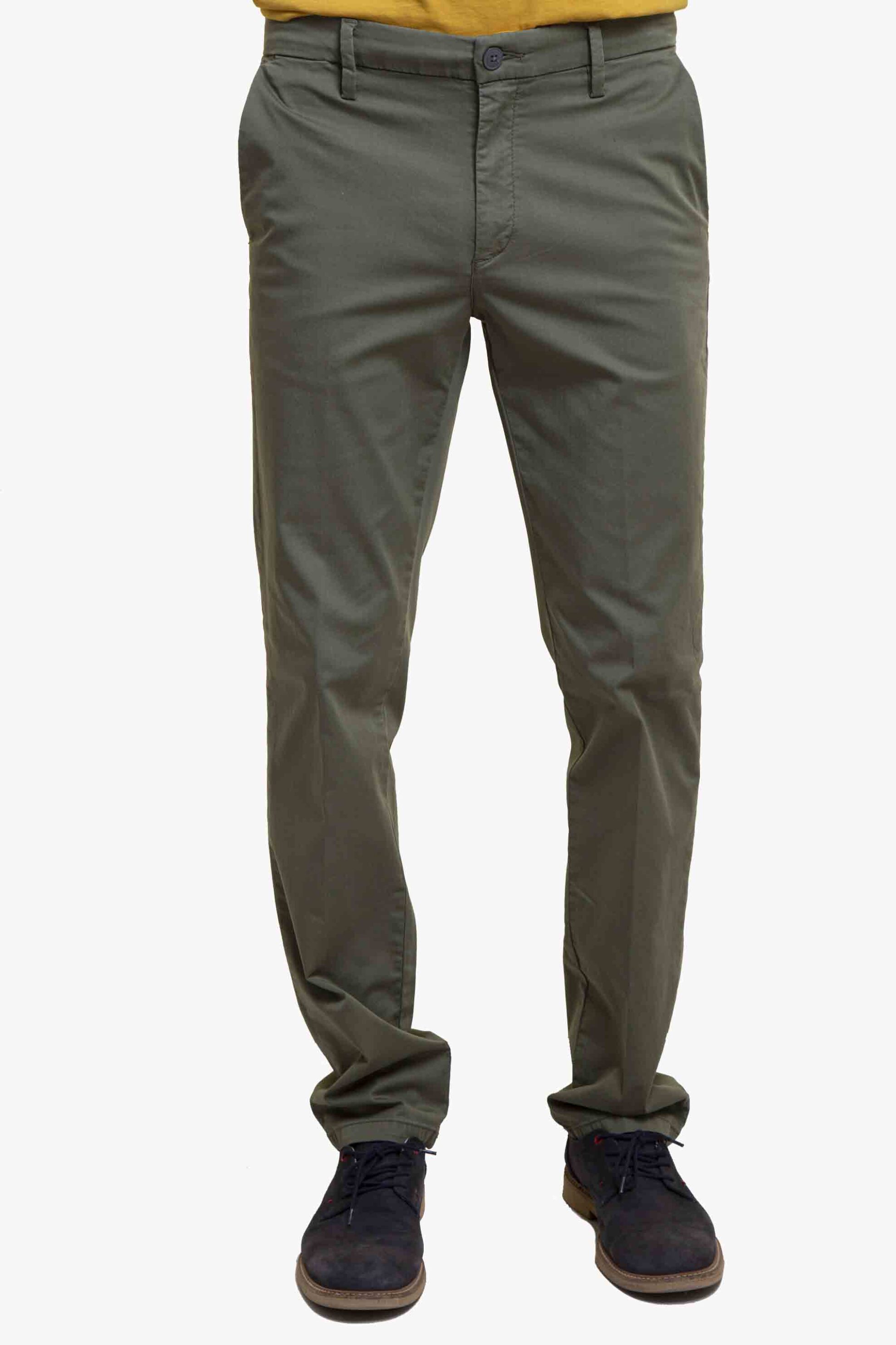 The Bostonians ανδρικό chino παντελόνι μονόχρωμο με λογότυπο στο πίσω μέρος Slim Fit - CN13228097 Χακί φωτογραφία