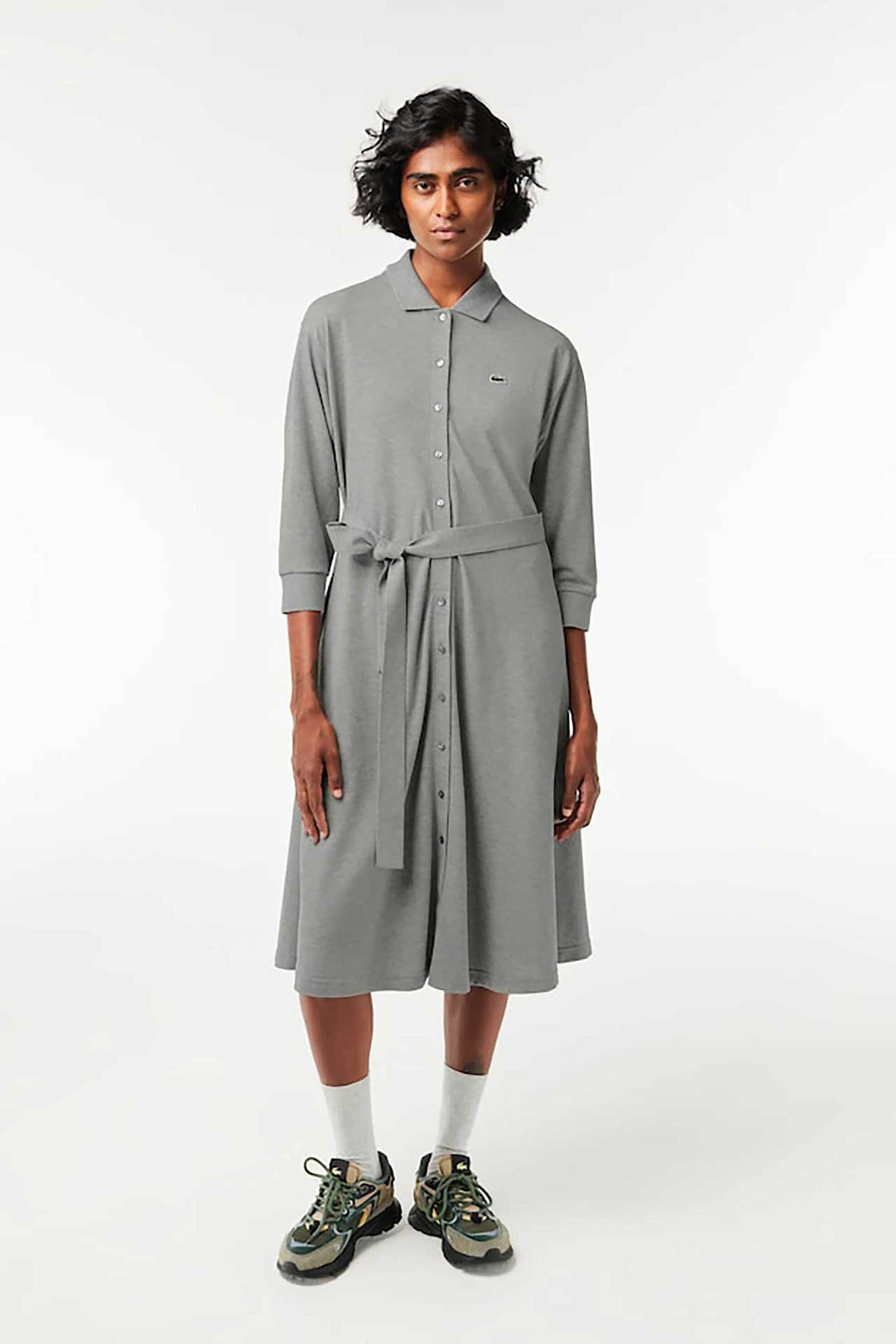 Lacoste γυναικείο midi φόρεμα σεμιζιέ 200€