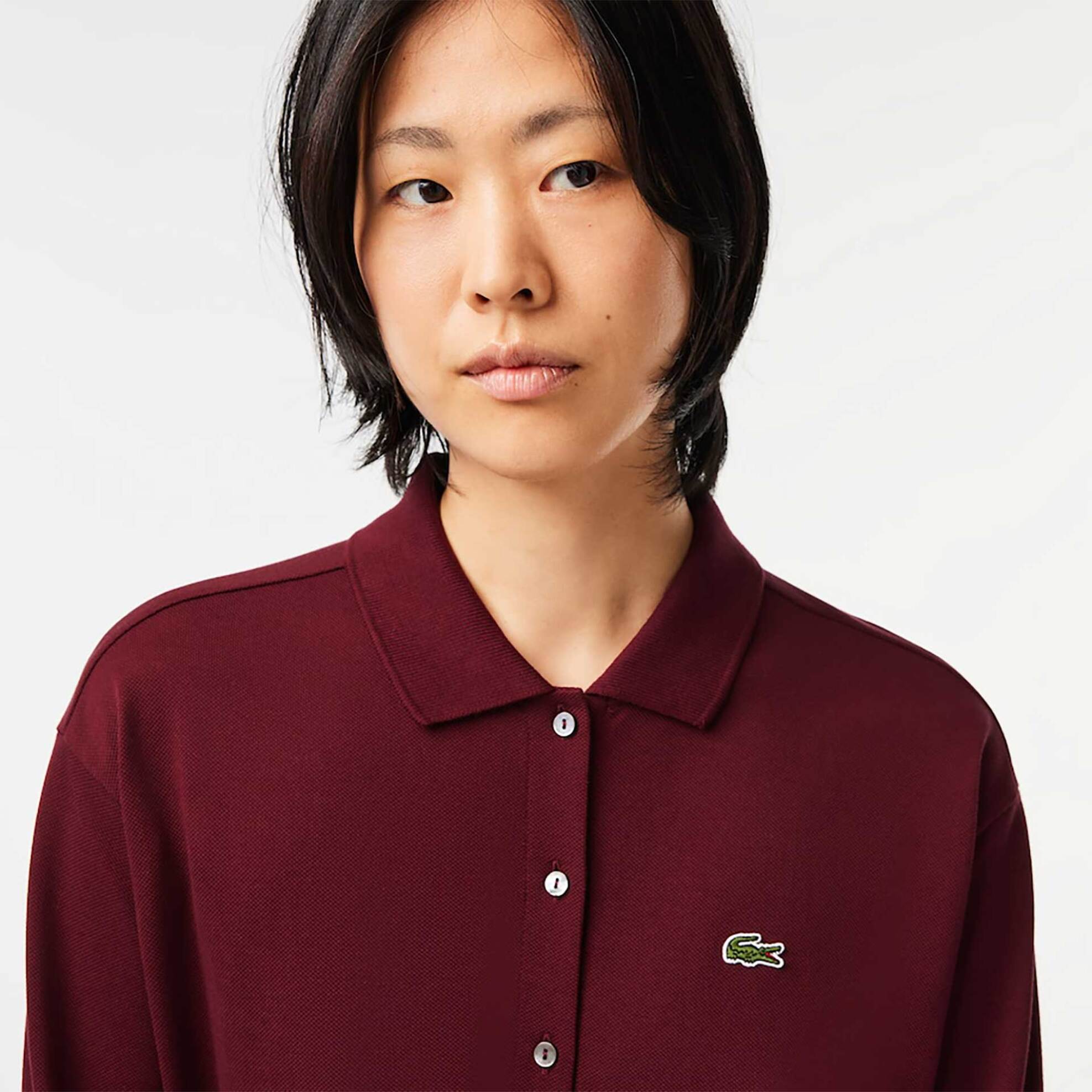 Lacoste γυναικείο midi φόρεμα σεμιζιέ πικέ μονόχρωμο με 3/4 μανίκι και κεντημένο λογότυπο - EF0850 Μπορντό