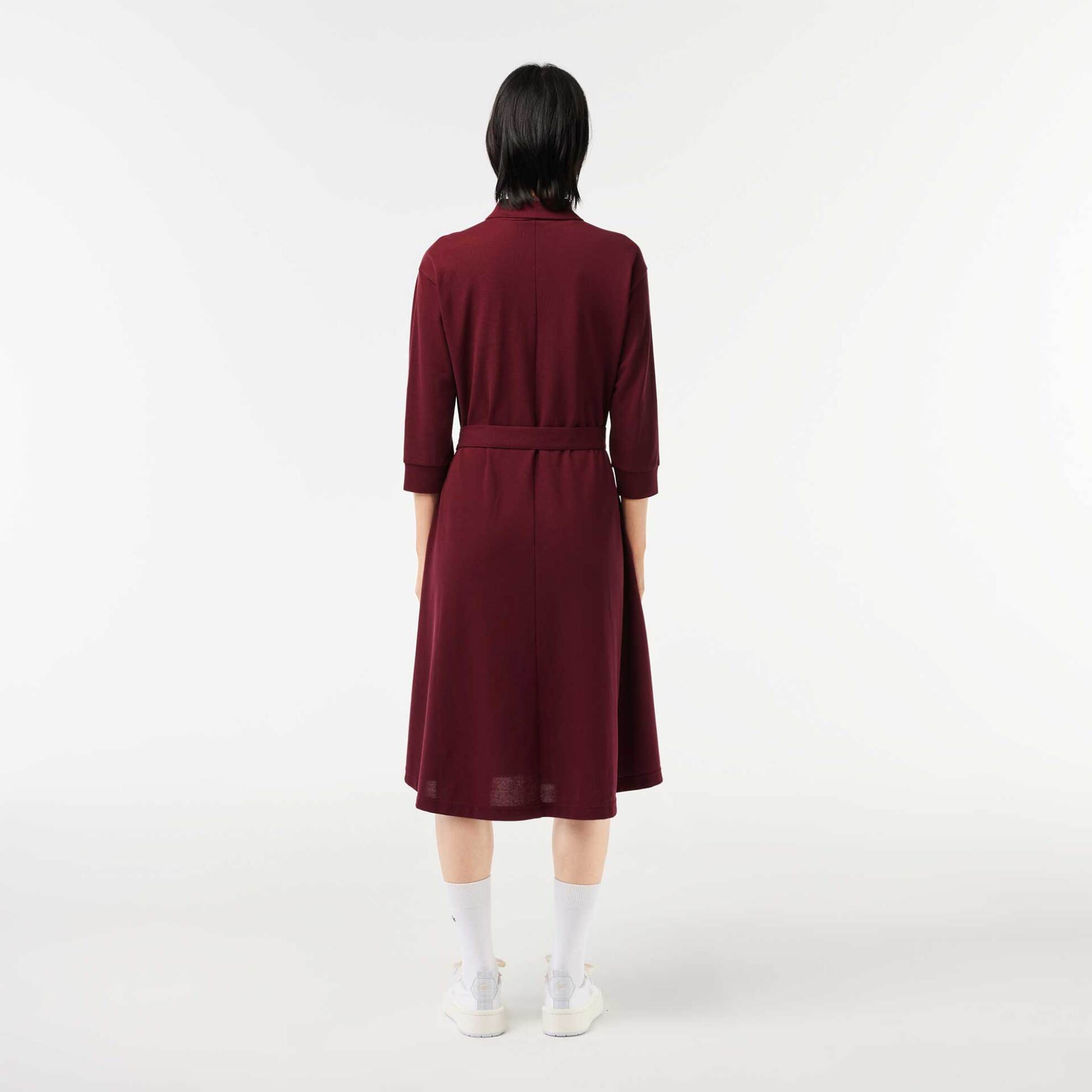 LACOSTE Lacoste γυναικείο midi φόρεμα σεμιζιέ πικέ μονόχρωμο με 3/4 μανίκι και κεντημένο λογότυπο - EF0850 Μπορντό - 4