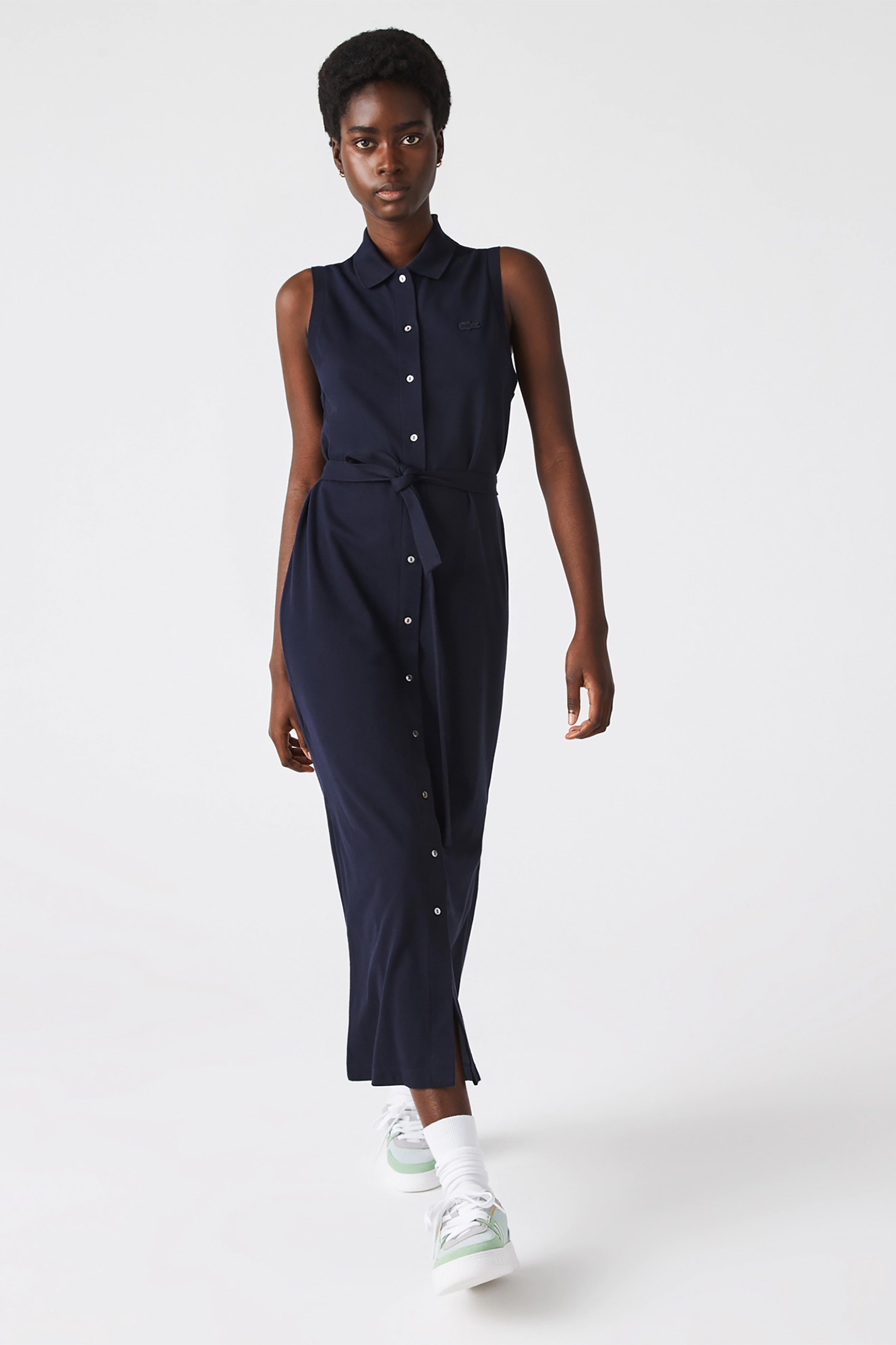 LACOSTE Lacoste γυναικείο midi φόρεμα πόλο σεμιζιέ πικέ αμάνικο με ζώνη και κεντημένο λογότυπο Regular Fit - EF1107 Μπλε Σκούρο
