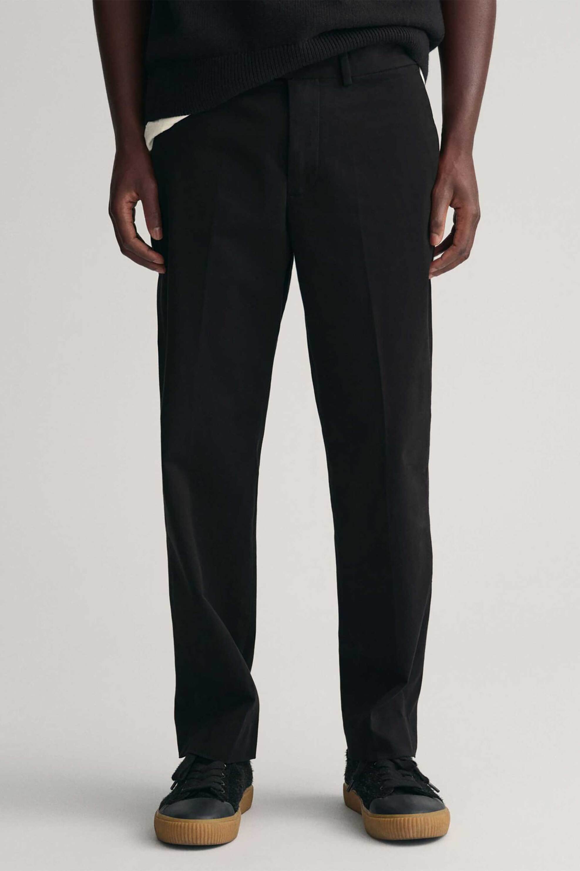 Gant ανδρικό παντελόνι μονόχρωμο με τσάκιση Slim Fit - 1505225 Μαύρο φωτογραφία