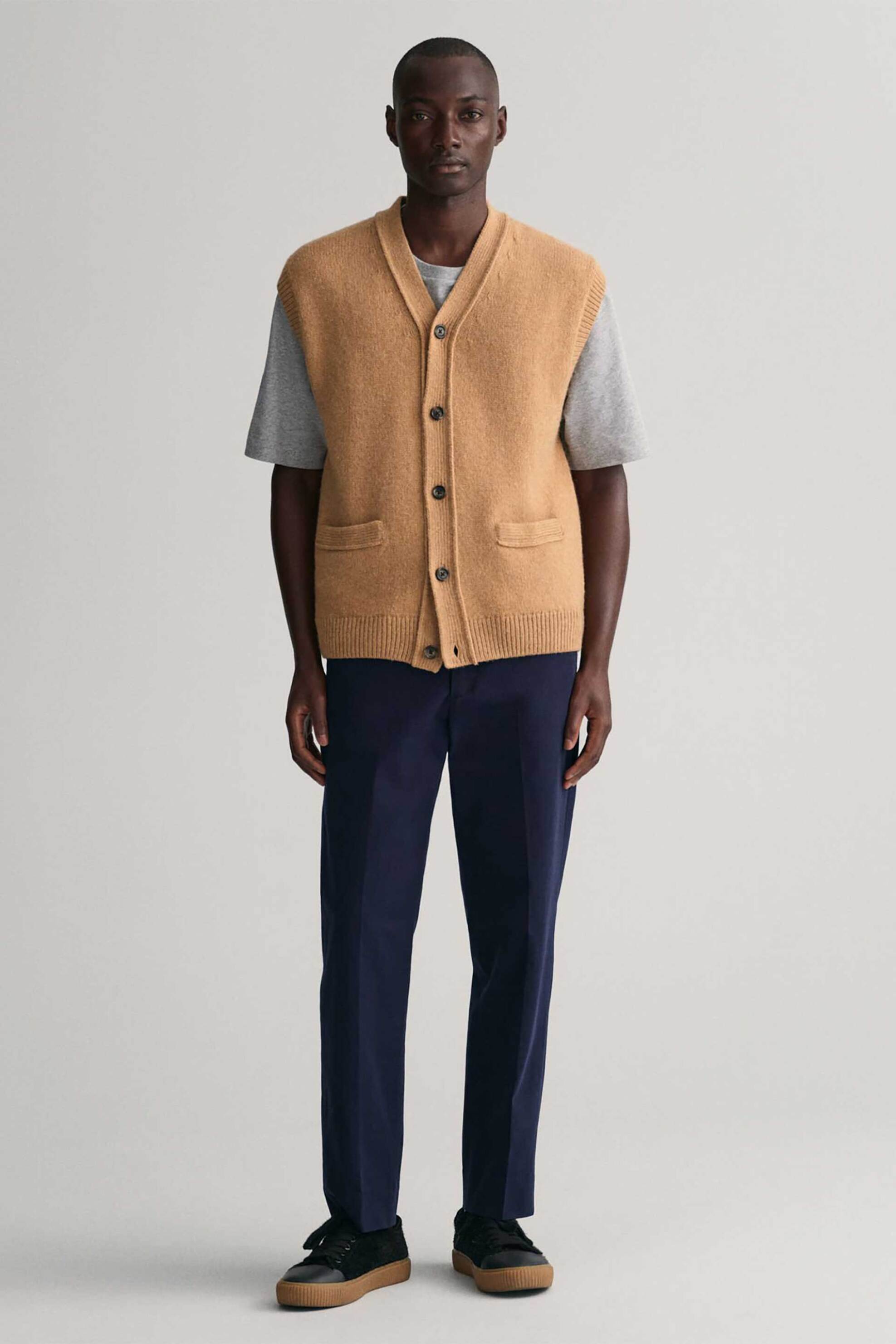 GANT Gant ανδρικό παντελόνι μονόχρωμο με τσάκιση Slim Fit - 1505225 Μπλε Σκούρο