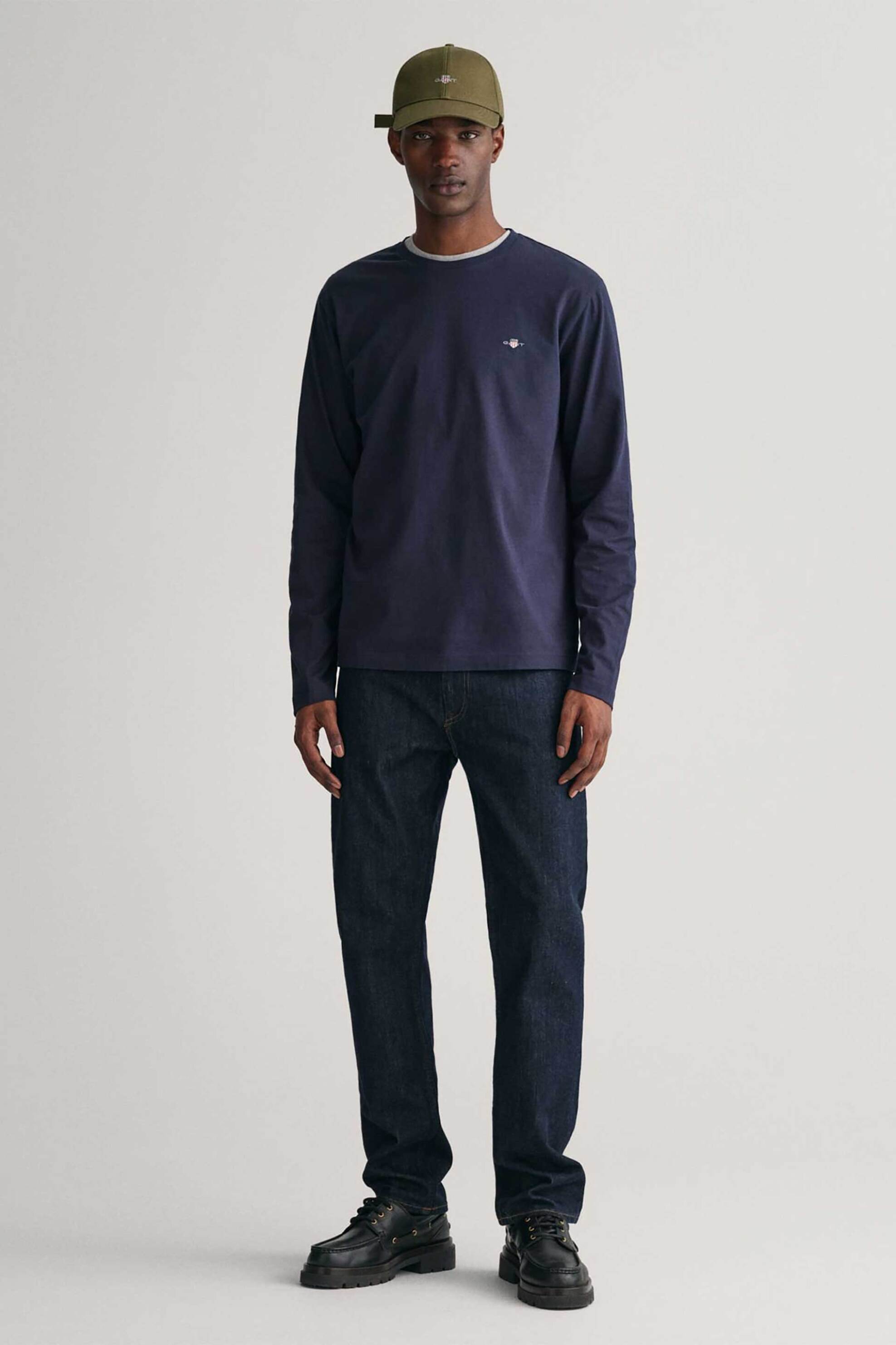 Gant ανδρική μακρυμάνικη μπλούζα μονόχρωμη με κεντημένο logo Regular Fit - 2004049 Μπλε Σκούρο φωτογραφία