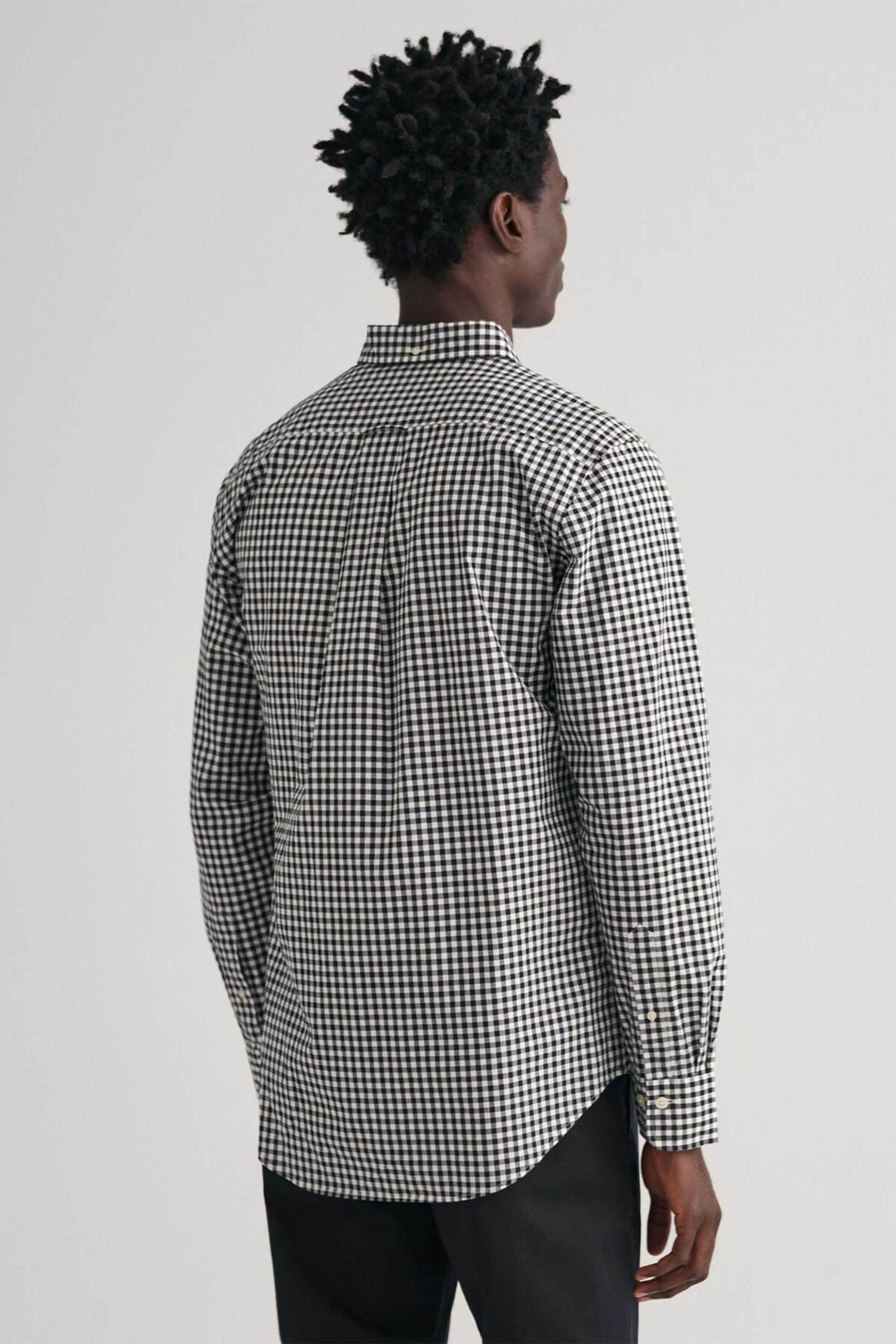 Gant ανδρικό πουκάμισο button down classic poplin με καρό σχέδιο και τσέπη με κεντημένο λογότυπο Regular Fit - 3000120 Μαύρο φωτογραφία