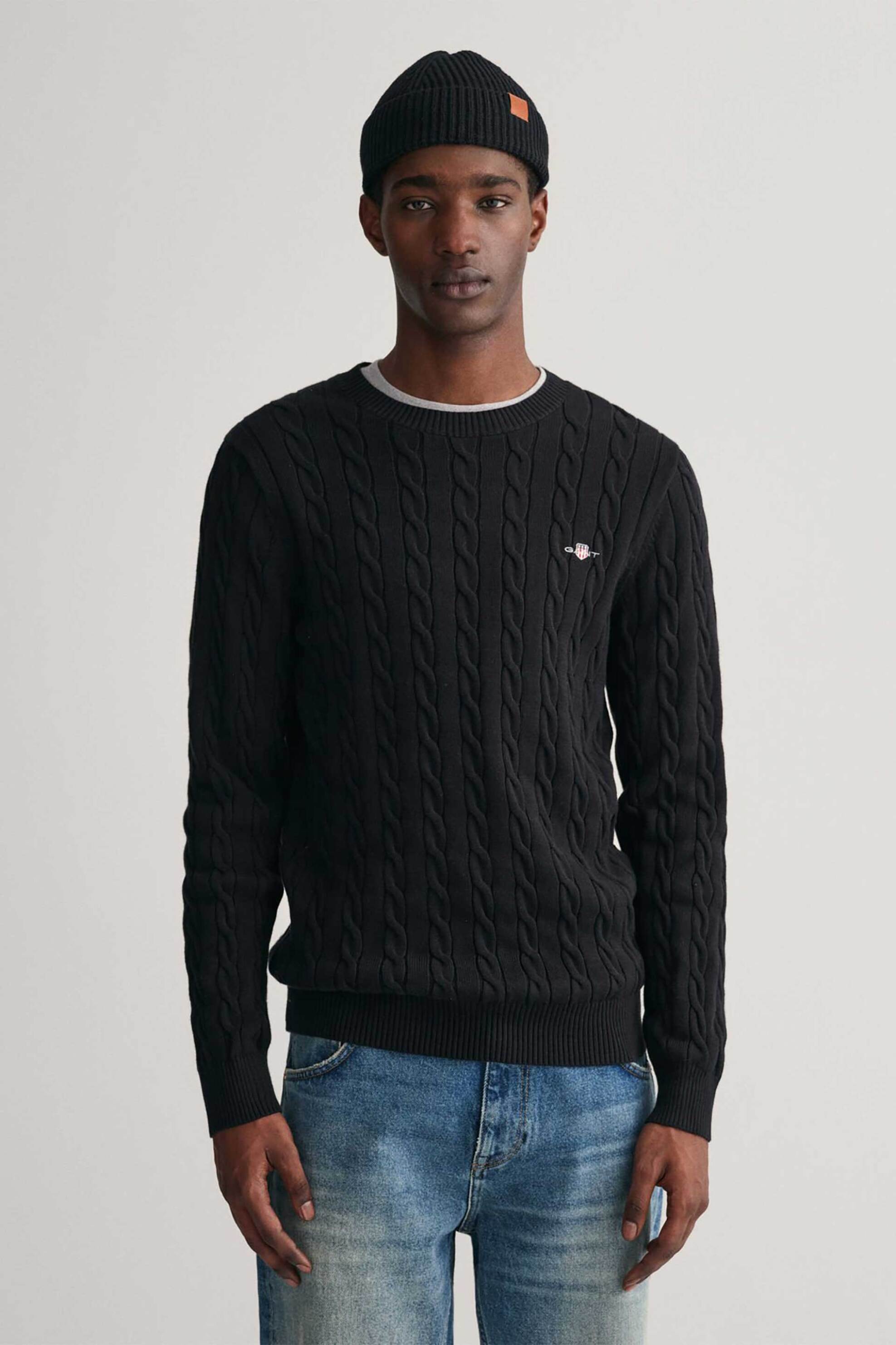 Gant ανδρικό πουλόβερ με cable knit pattern και κεντημένο λογότυπο Regular Fit - 8050601 Μαύρο