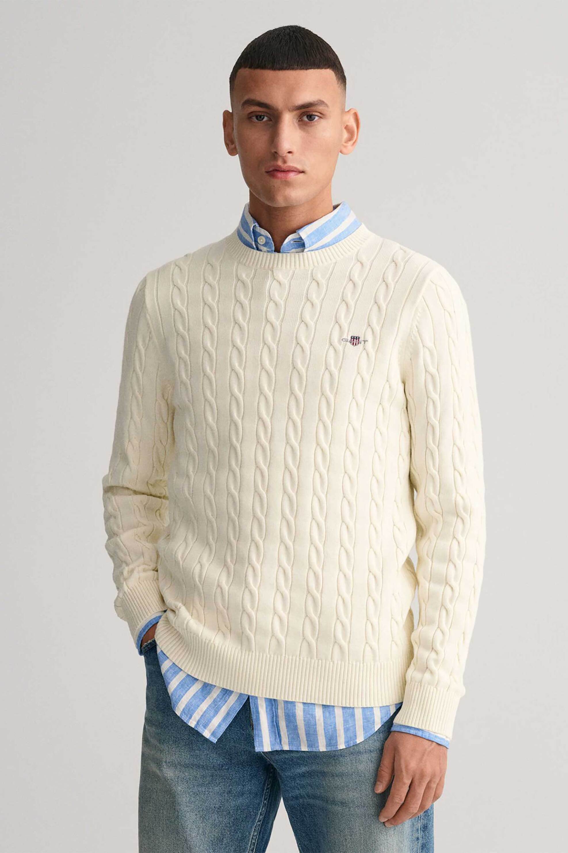 Gant ανδρικό πουλόβερ με cable knit pattern και κεντημένο λογότυπο Regular Fit - 8050601 Κρέμ