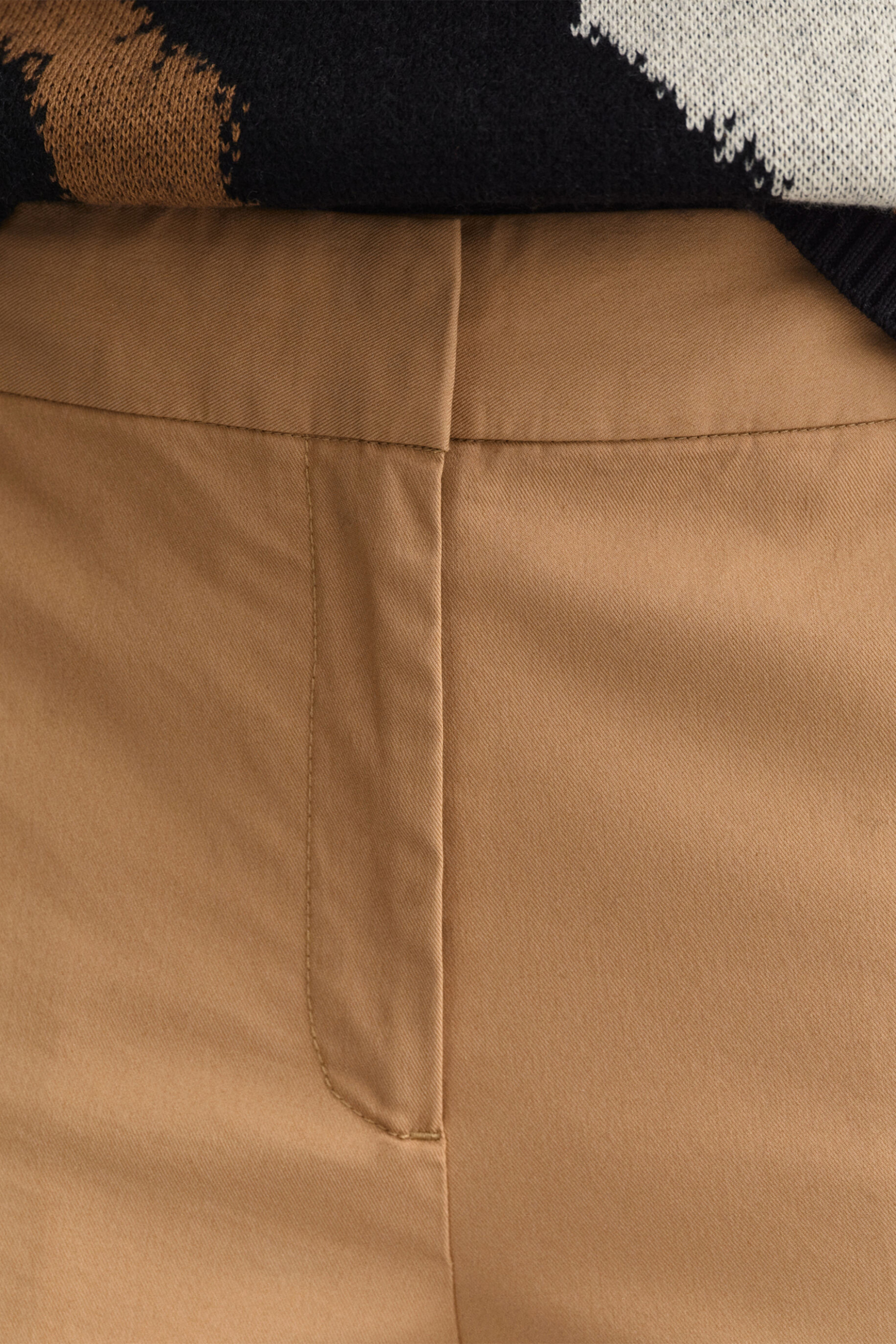 Gant γυναικείο παντελόνι cigarette μονόχρωμο Slim Fit - 4150237 Μπεζ φωτογραφία