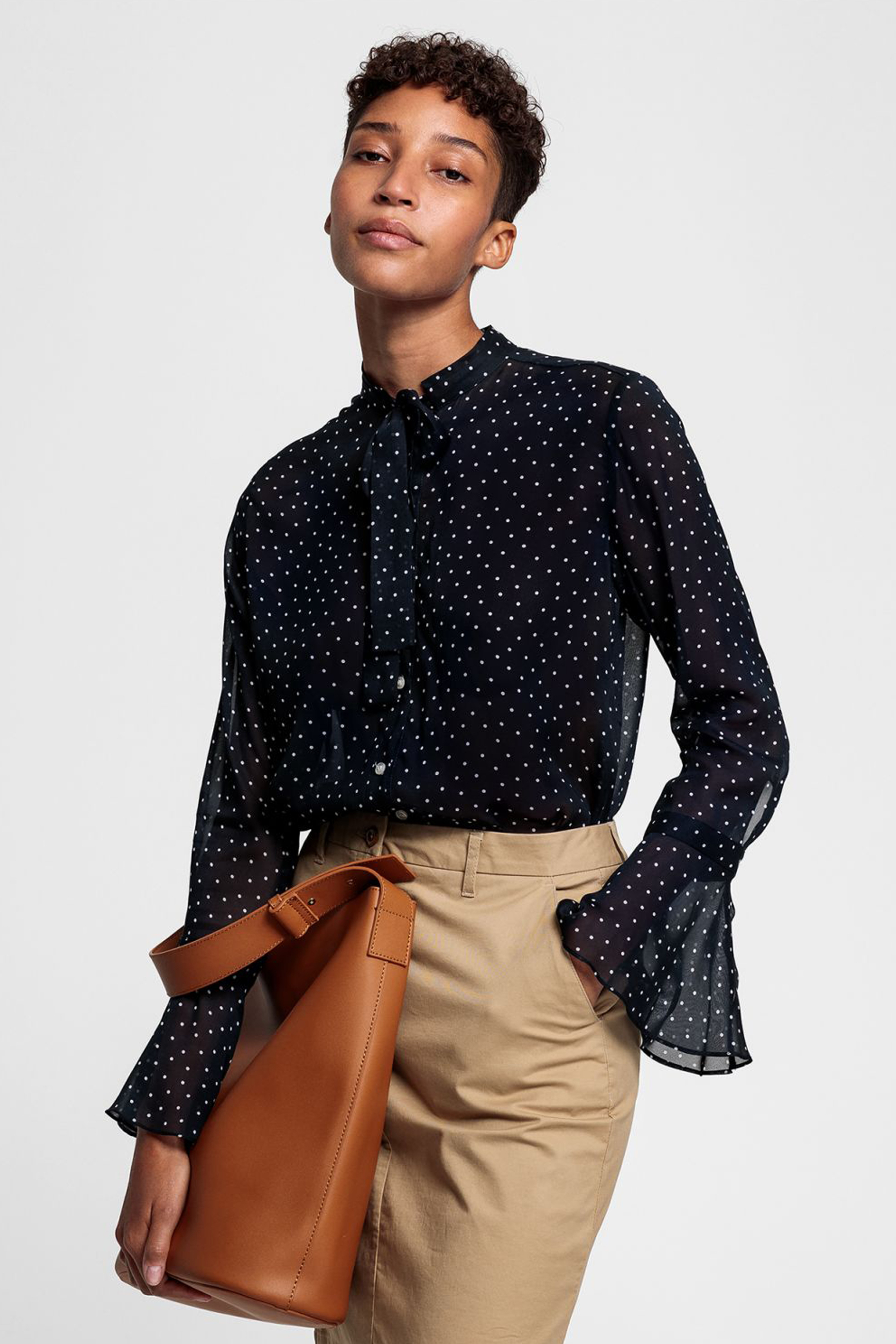 Γυναίκα > ΡΟΥΧΑ > Πουκάμισα > Casual Gant γυναικείο πουά πουκάμισο με φιόγκο στη λαιμόκομψη - 4320119 Μπλε Σκούρο