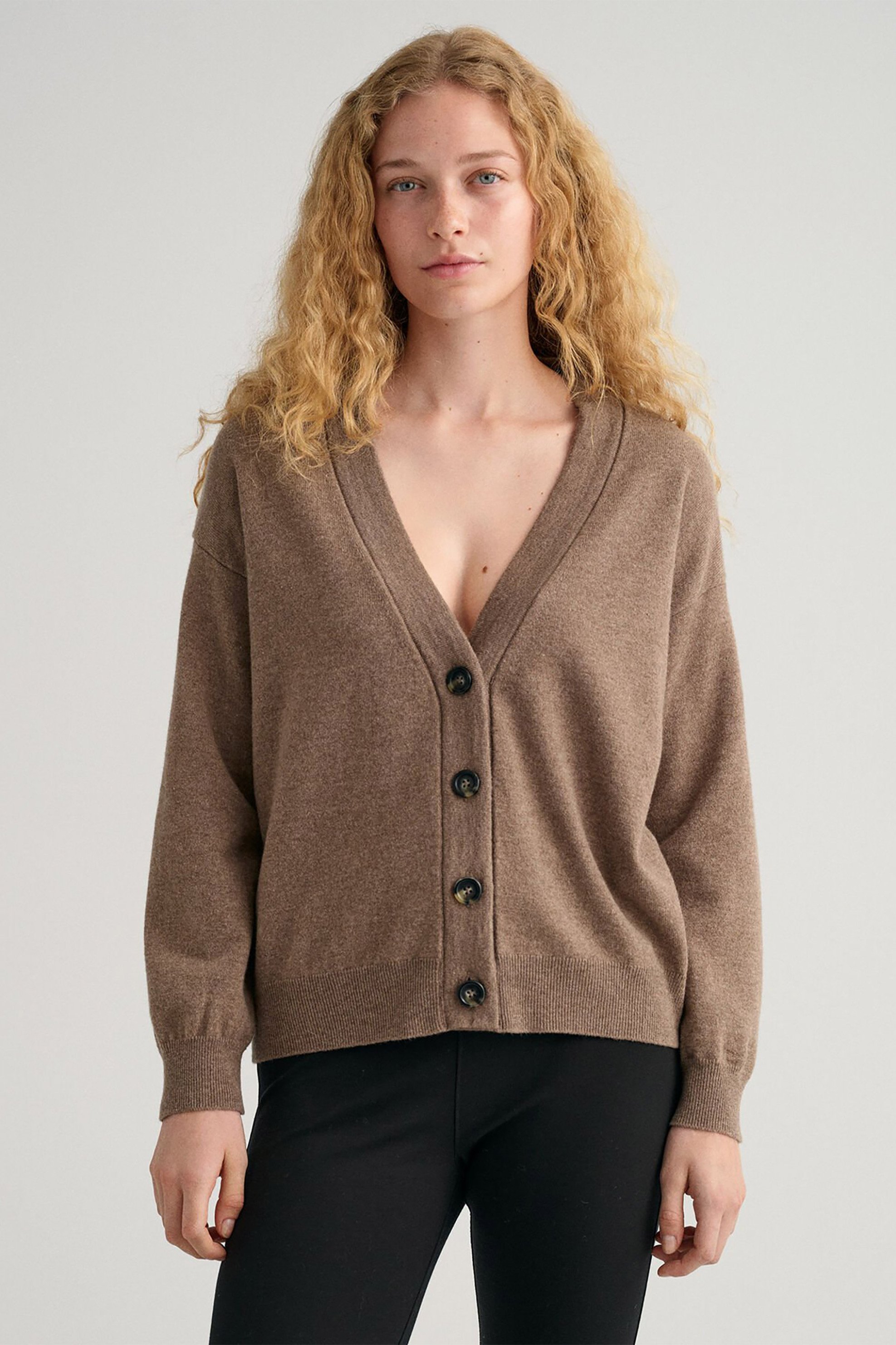 Gant γυναικεία μάλλινη ζακέτα μονόχρωμη με κεντημένο λογότυπο Regular Fit "Super Fine"