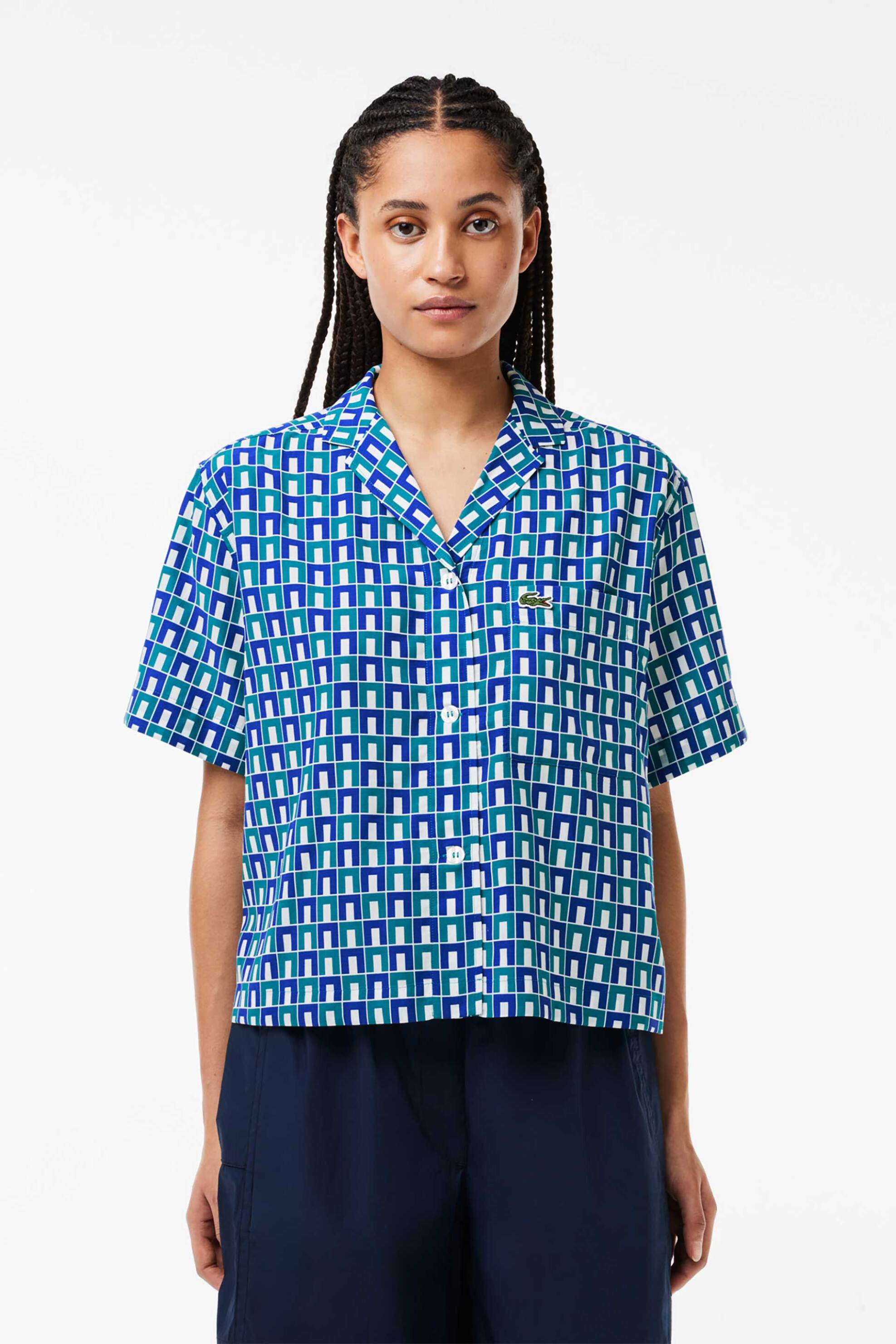 Γυναικεία Ρούχα & Αξεσουάρ > Γυναικεία Ρούχα > Γυναικεία Πουκάμισα > Γυναικεία Πουκάμισα Casual Lacoste γυναικείο cropped πουκάμισο με all-over contrast geometric pattern - CF6910 Μπλε