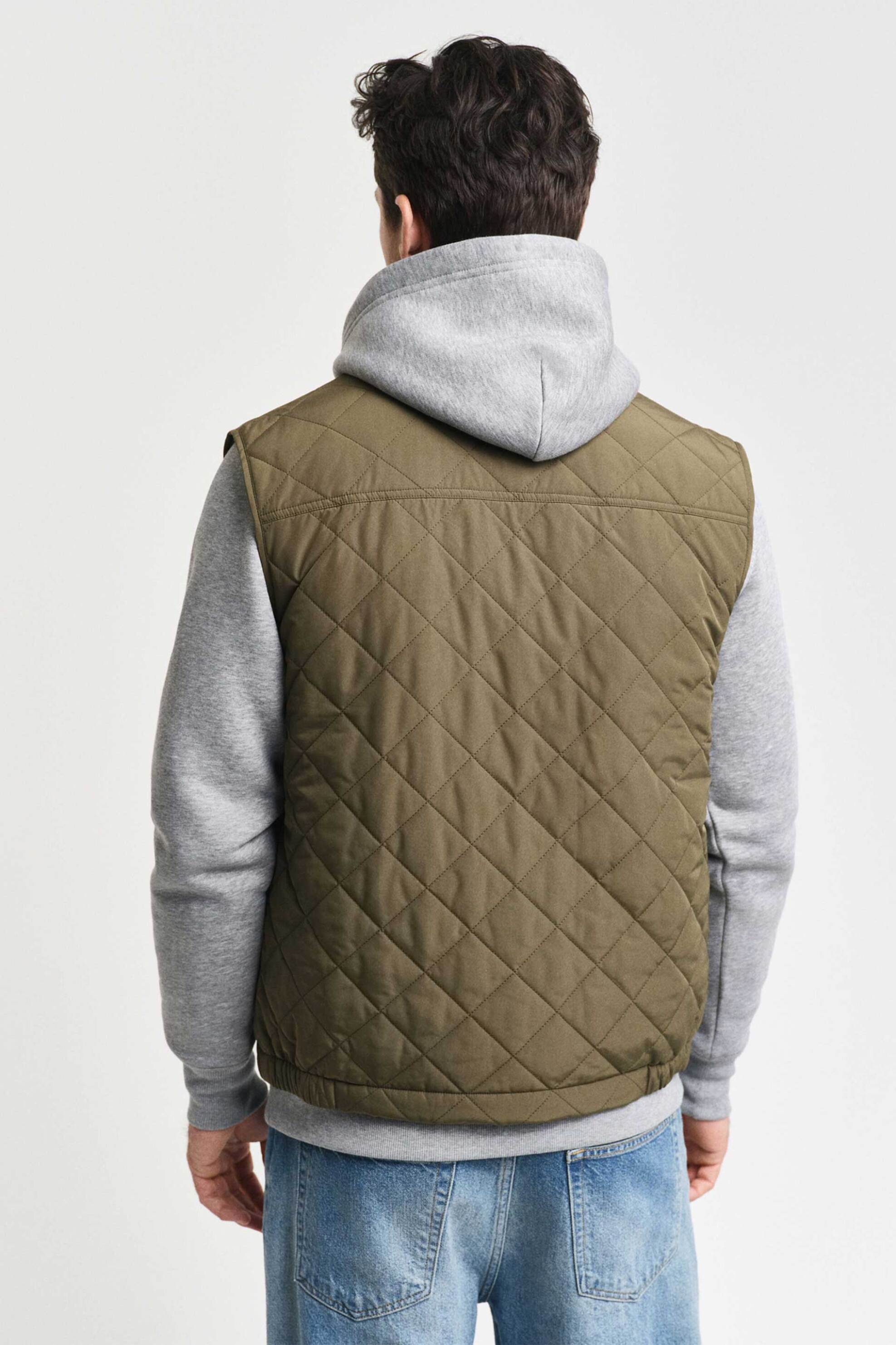 Gant ανδρικό αμάνικο μπουφάν αδιάβροχο με καπιτονέ σχέδιο και κεντημένο λογότυπο Regular Fit - 7006341 Χακί φωτογραφία