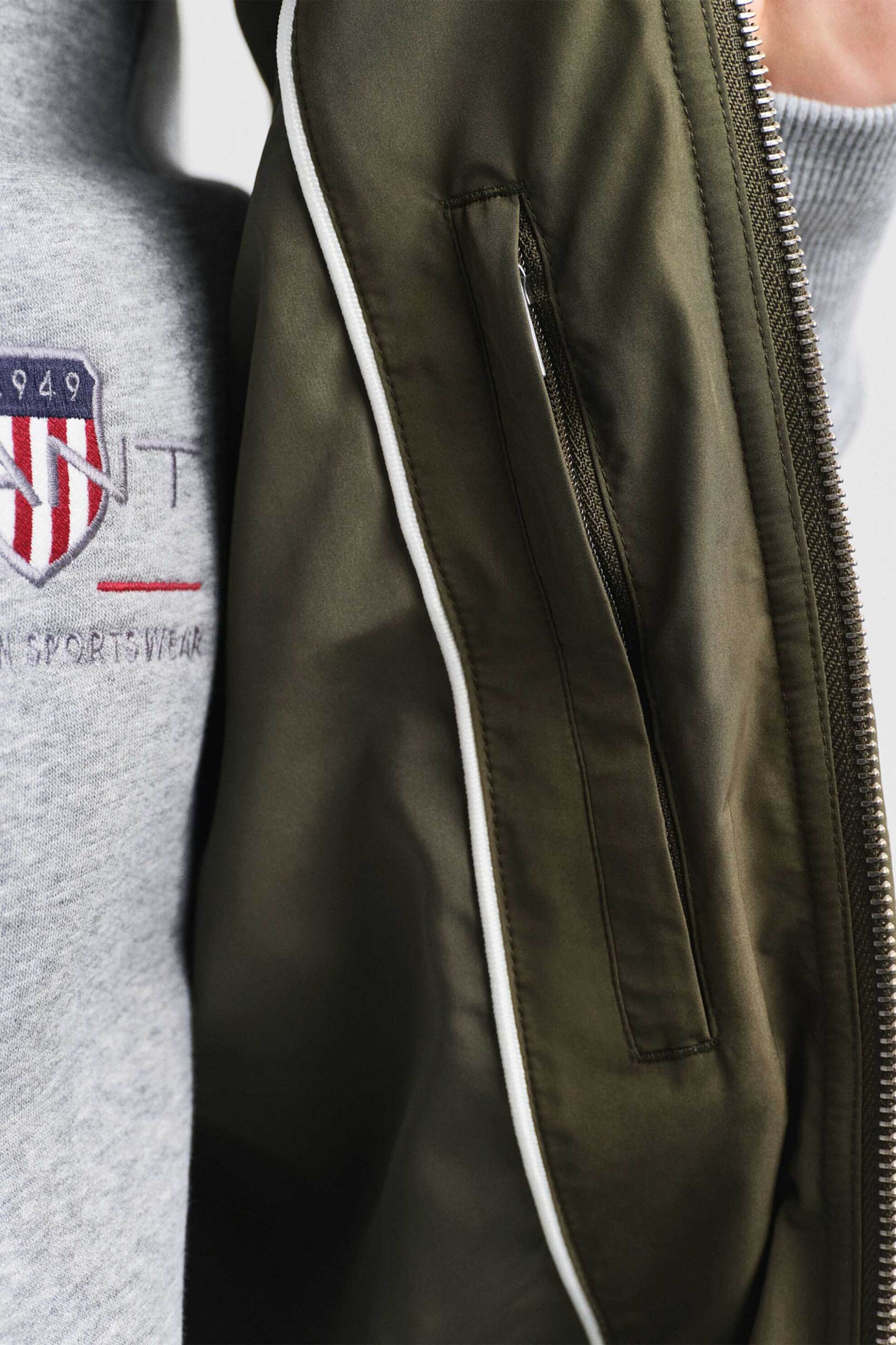 Gant ανδρικό αμάνικο μπουφάν αδιάβροχο με καπιτονέ σχέδιο και κεντημένο λογότυπο Regular Fit - 7006341 Χακί φωτογραφία