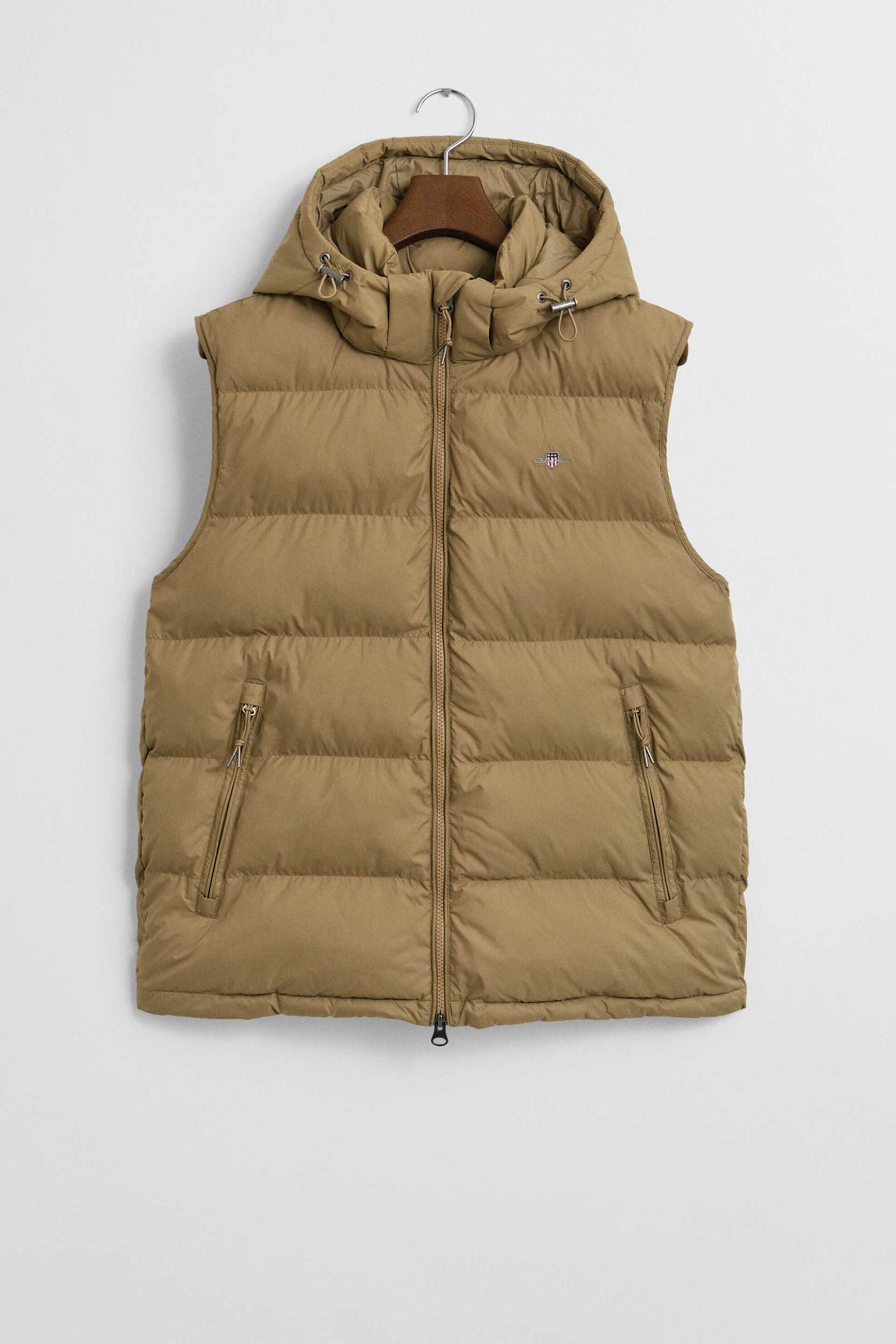 Gant ανδρικό αμάνικο μπουφάν αδιάβροχο με καπιτονέ σχέδιο, κουκούλα και κεντημένο λογότυπο Regular Fit - 7006536 Καφέ Ανοιχτό