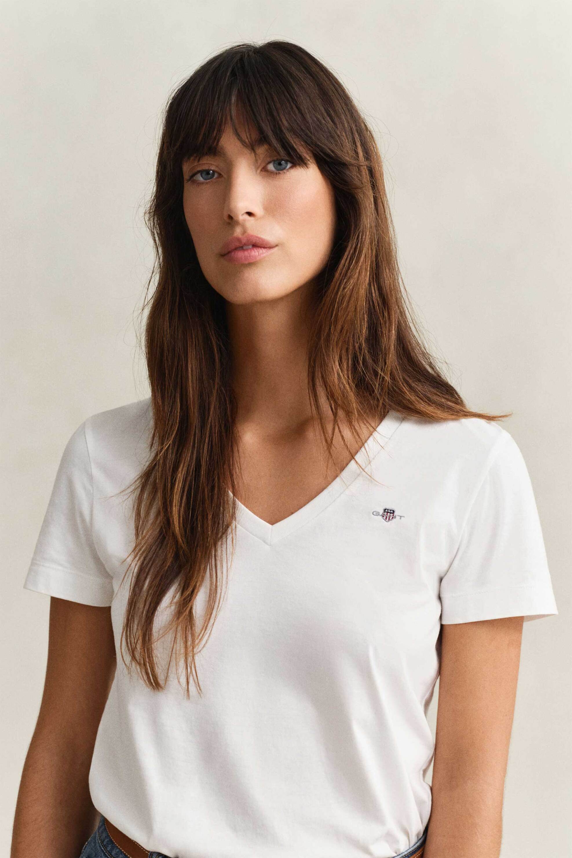 Gant γυναικείο T-shirt με V και κεντημένο λογότυπο Regular Fit - 4200750 Λευκό