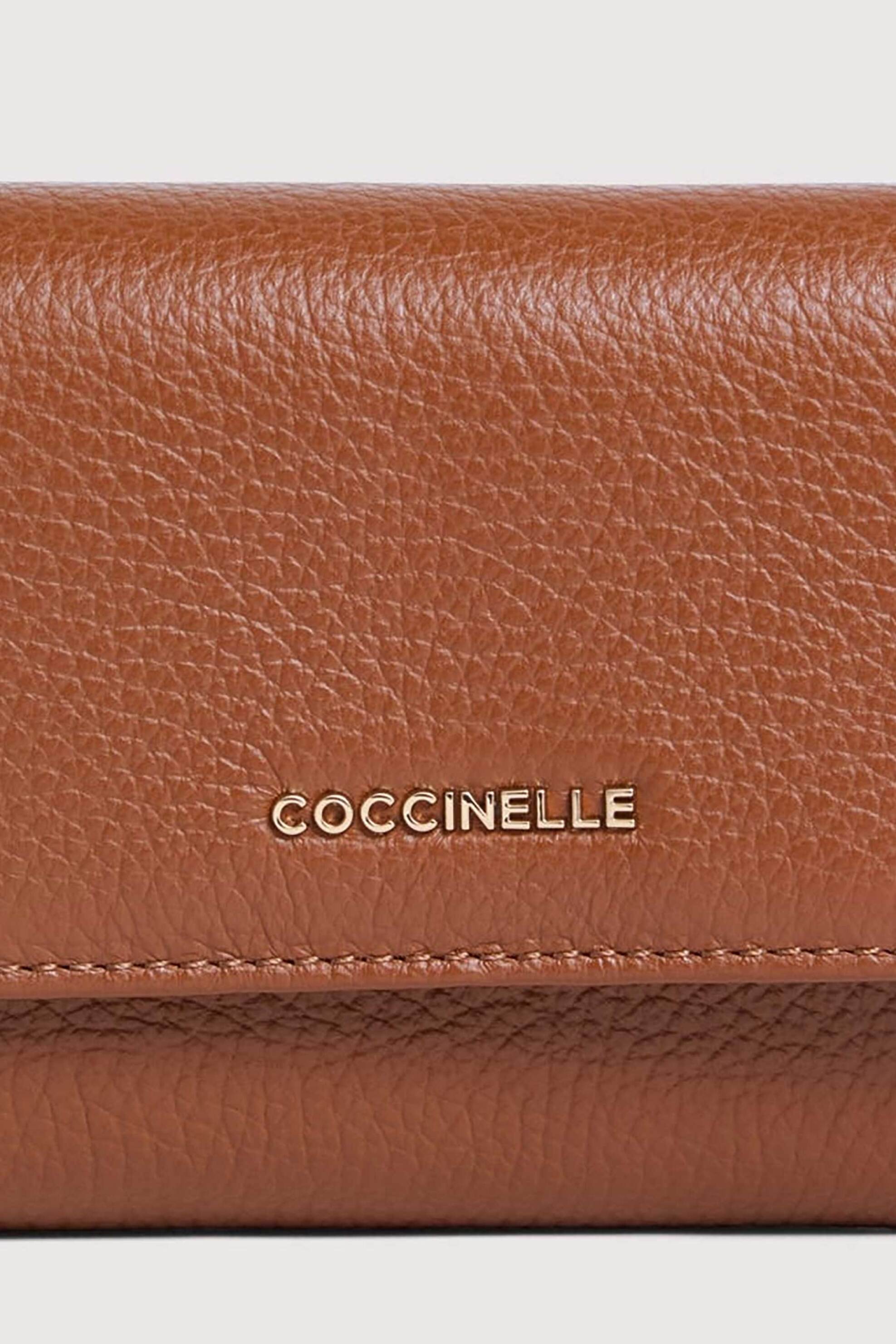 Coccinelle γυναικείο πορτοφόλι με χρυσό λογότυπο 