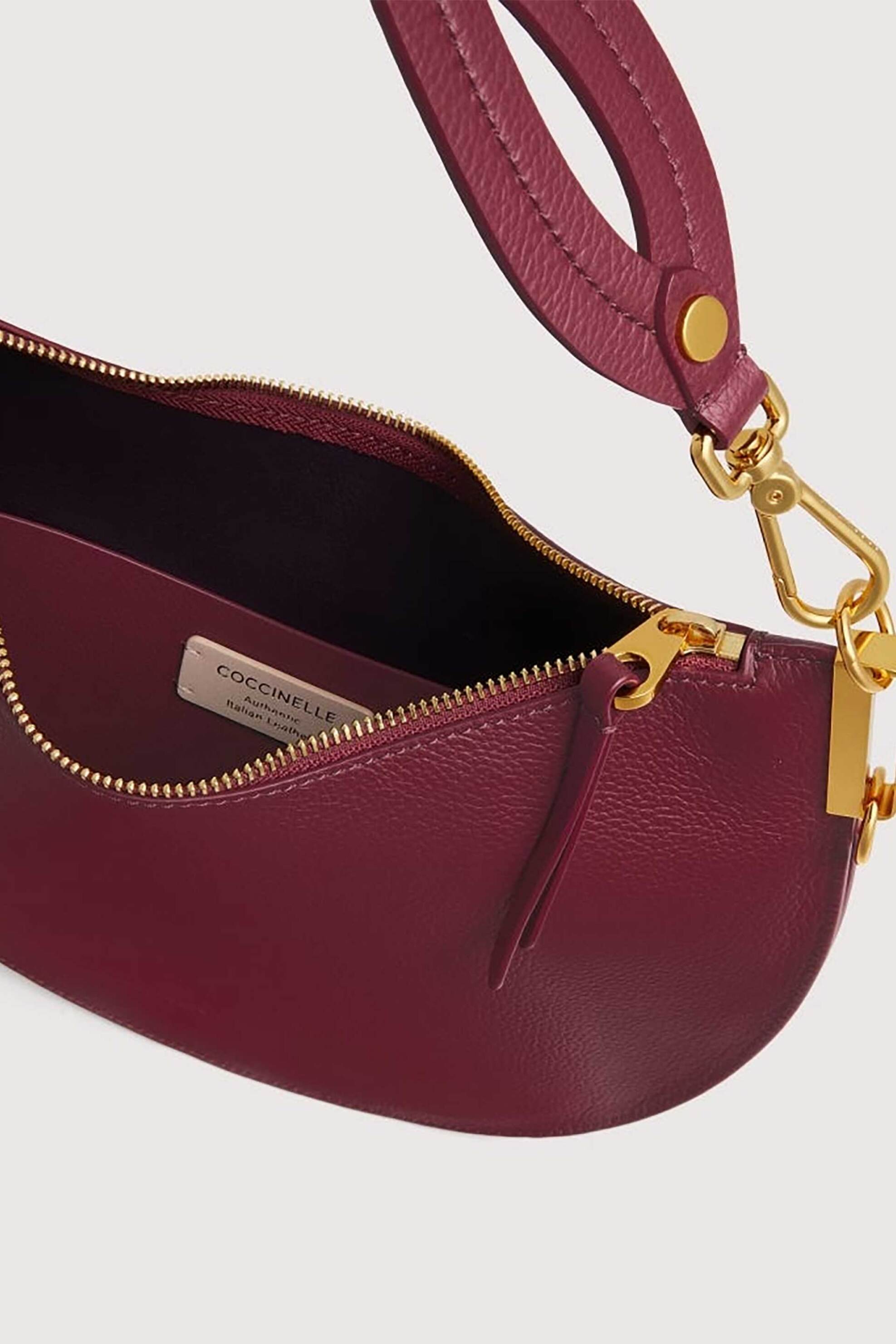 Coccinelle γυναικεία δερμάτινη τσάντα ώμου "Sunup Medium" - E1QKF-130201 Μπορντό φωτογραφία