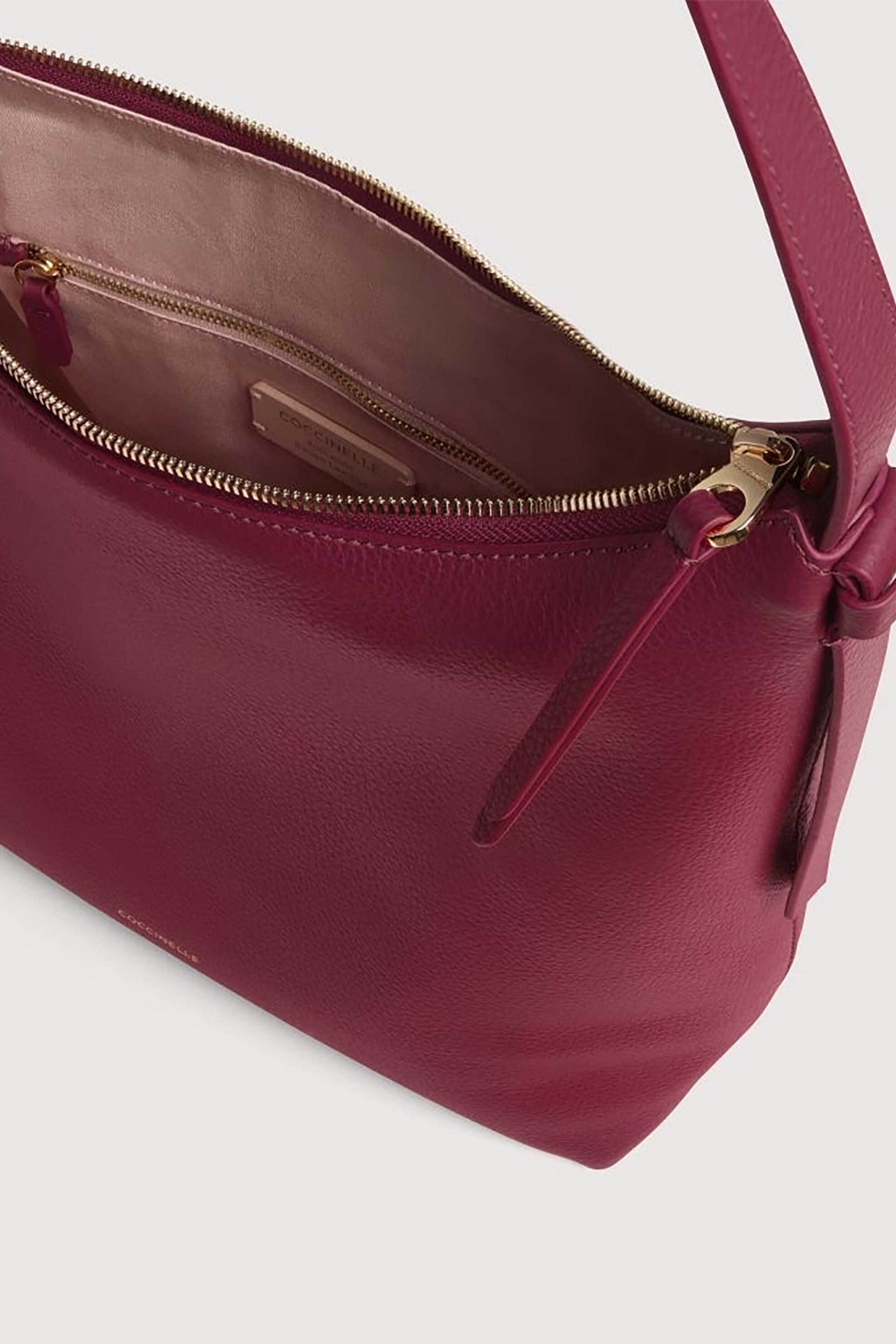 Coccinelle γυναικεία δερμάτινη τσάντα ώμου hobo "Malory" - E1R1K-130201 Μπορντό φωτογραφία