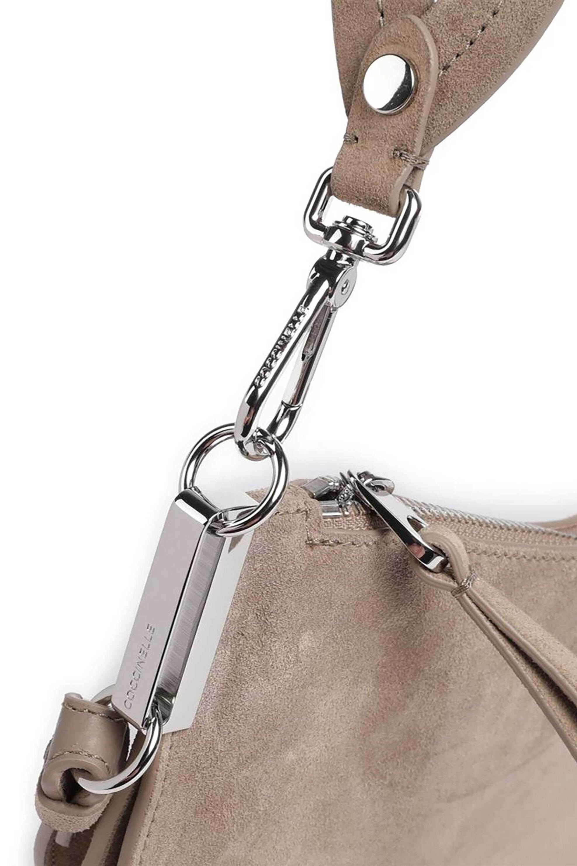 Coccinelle γυναικεία τσάντα ώμου suede με ανάγλυφο λογότυπο - E1QKG-130201 Μπεζ φωτογραφία