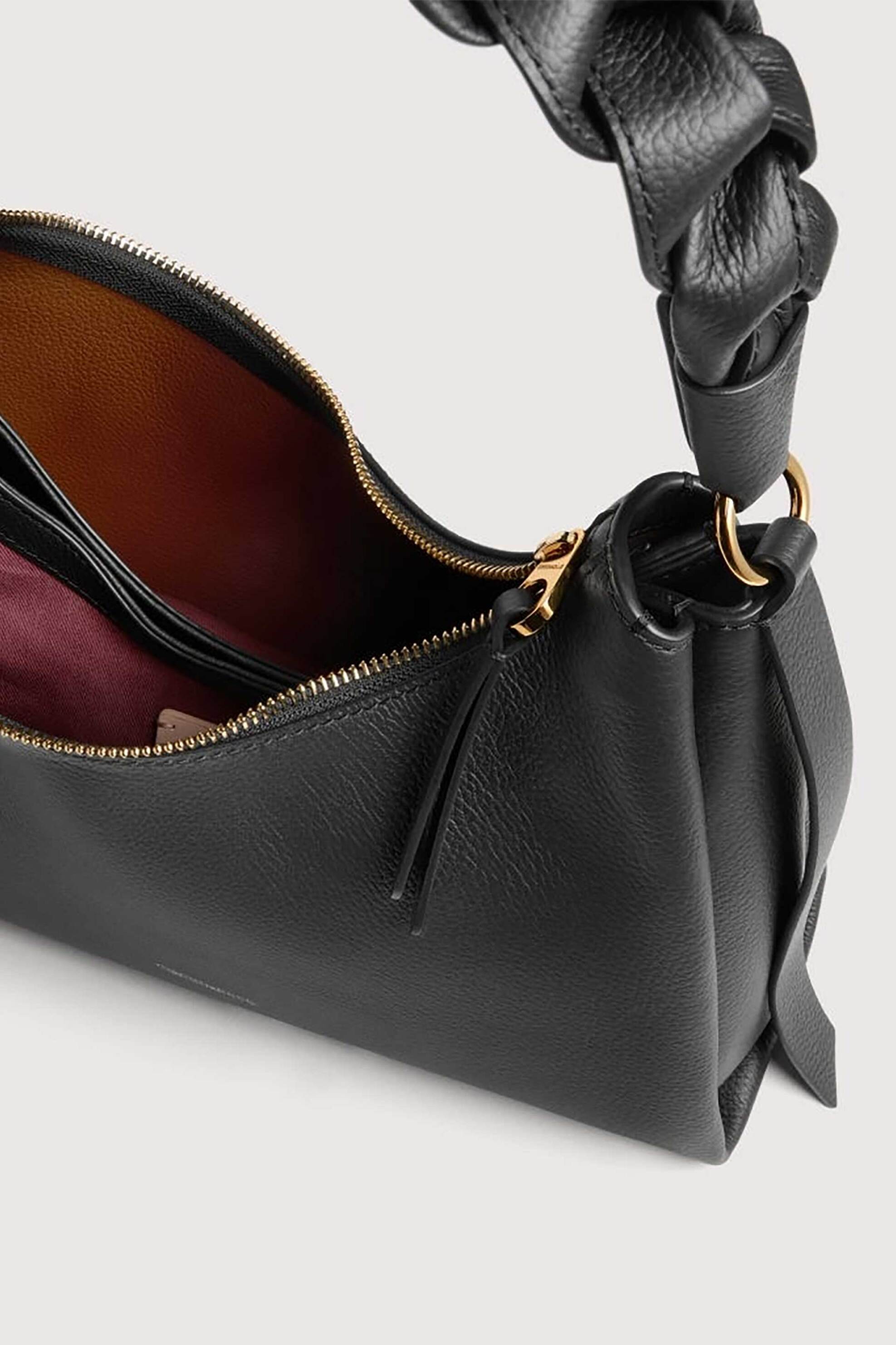 Coccinelle γυναικεία δερμάτινη τσάντα ώμου "Boheme Small" - E1M50-130301 Μαύρο φωτογραφία