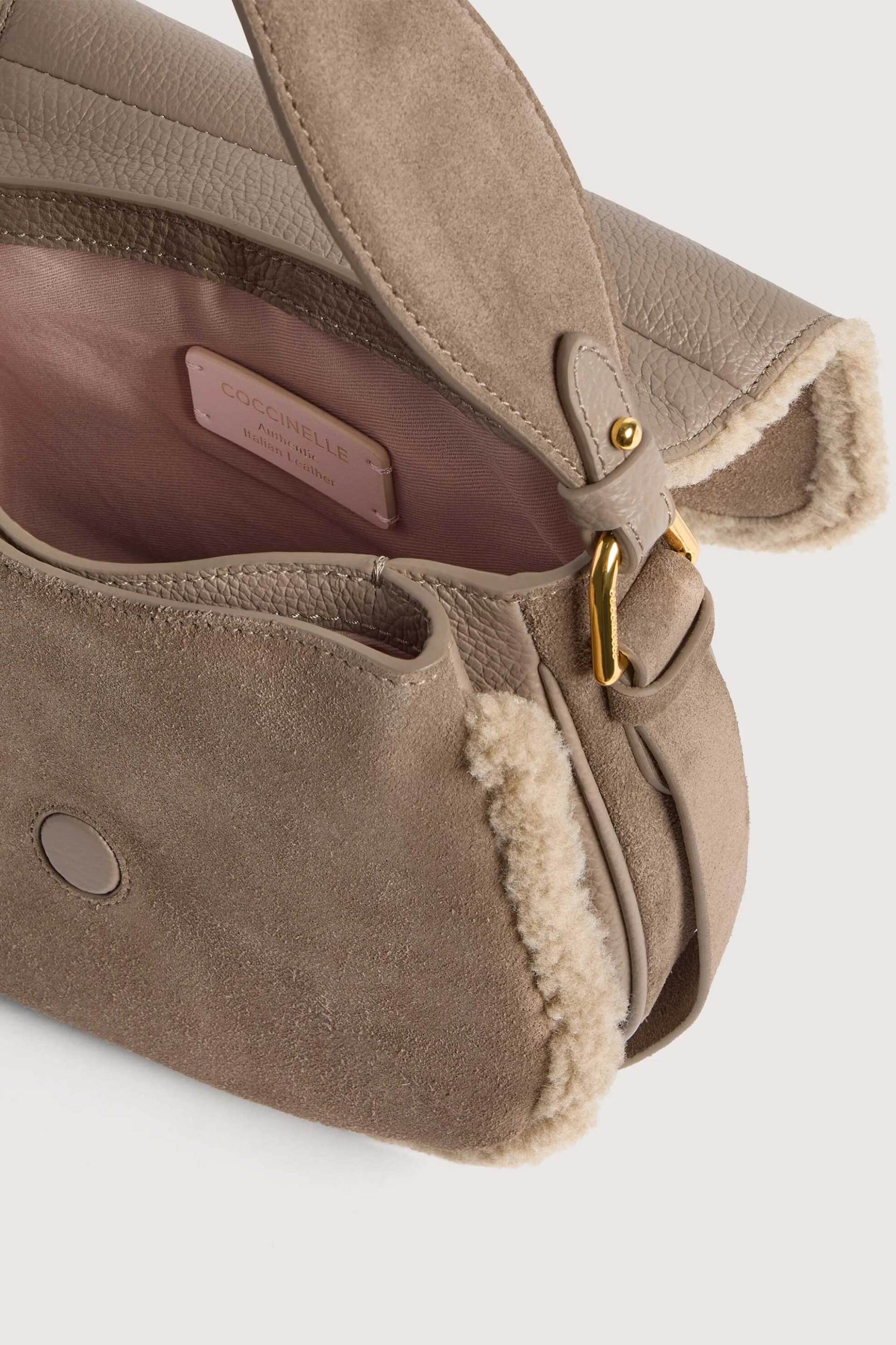 COCCINELLE Coccinelle γυναικεία τσάντα ώμου suede "Mavery Small" - E1V7J-180201 Μπεζ - 4