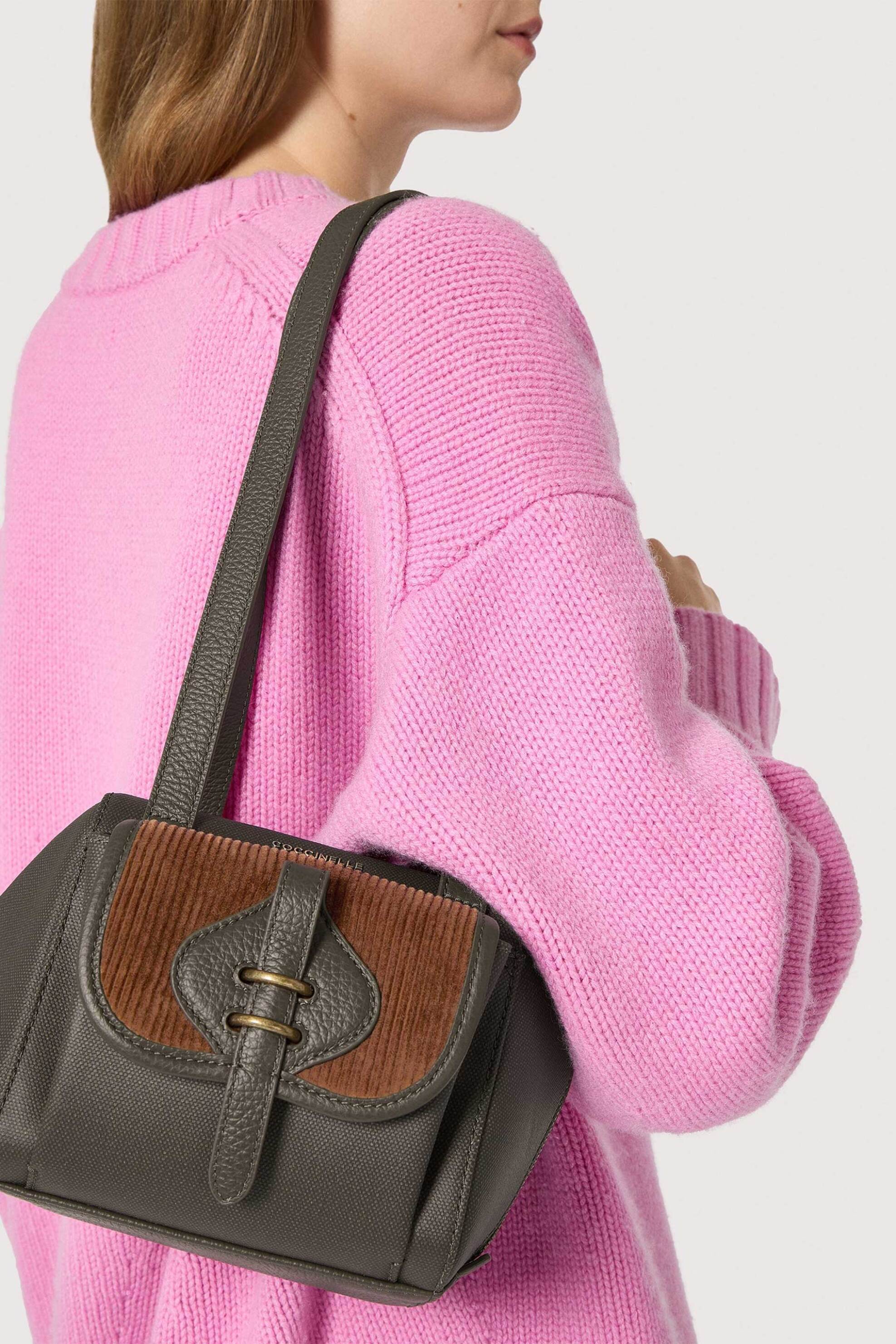 COCCINELLE Coccinelle γυναικεία τσάντα ώμου "Mavery Pocket Small" - E1VGL-120401 Λαδί - 4