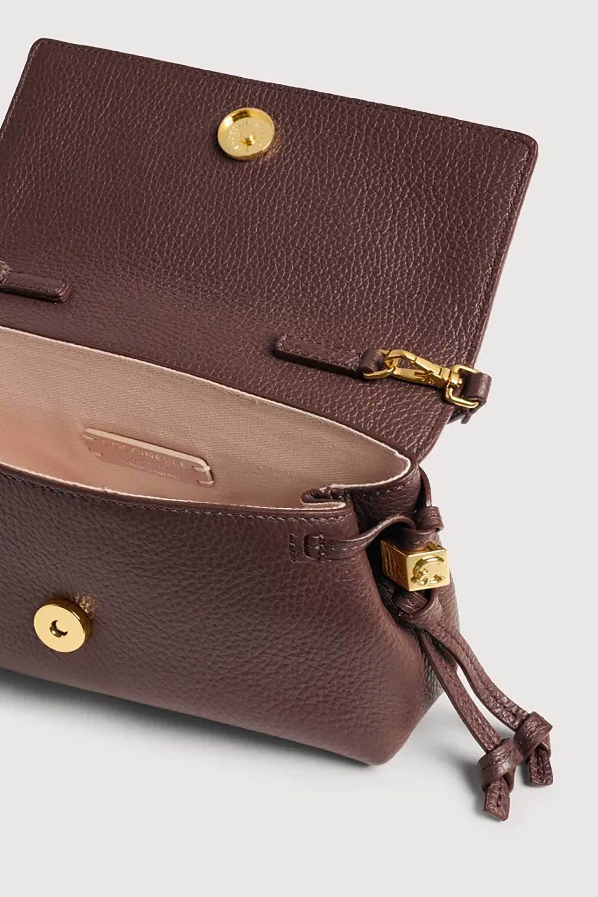 COCCINELLE Coccinelle γυναικεία τσάντα crossbody "Thess Mini" - E5VCA-550101 Καφέ Σκούρο - 3