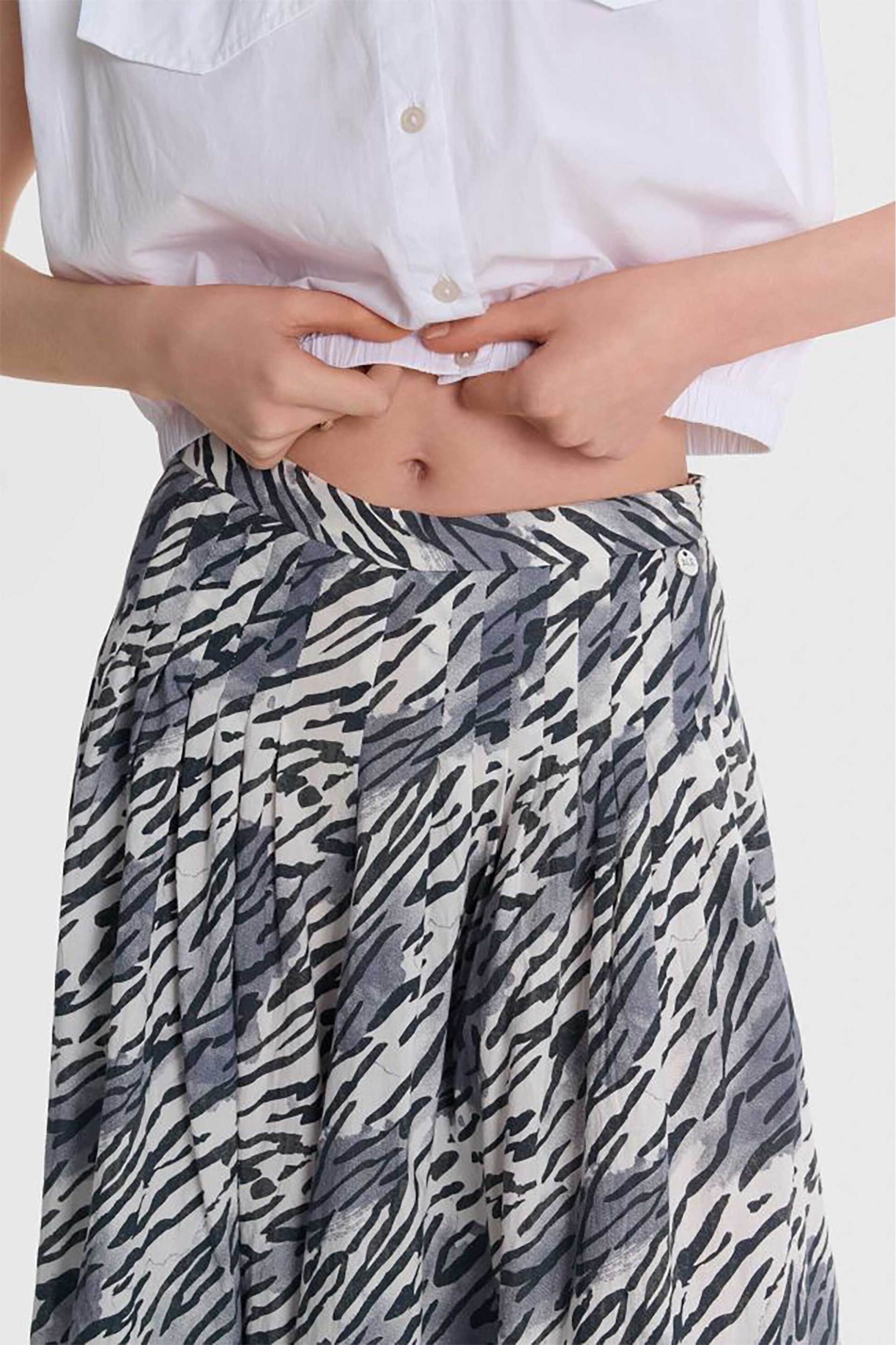 'ALE γυναικεία ζιπ κιλότ με zebra print - 8921018 Ασπρόμαυρο φωτογραφία