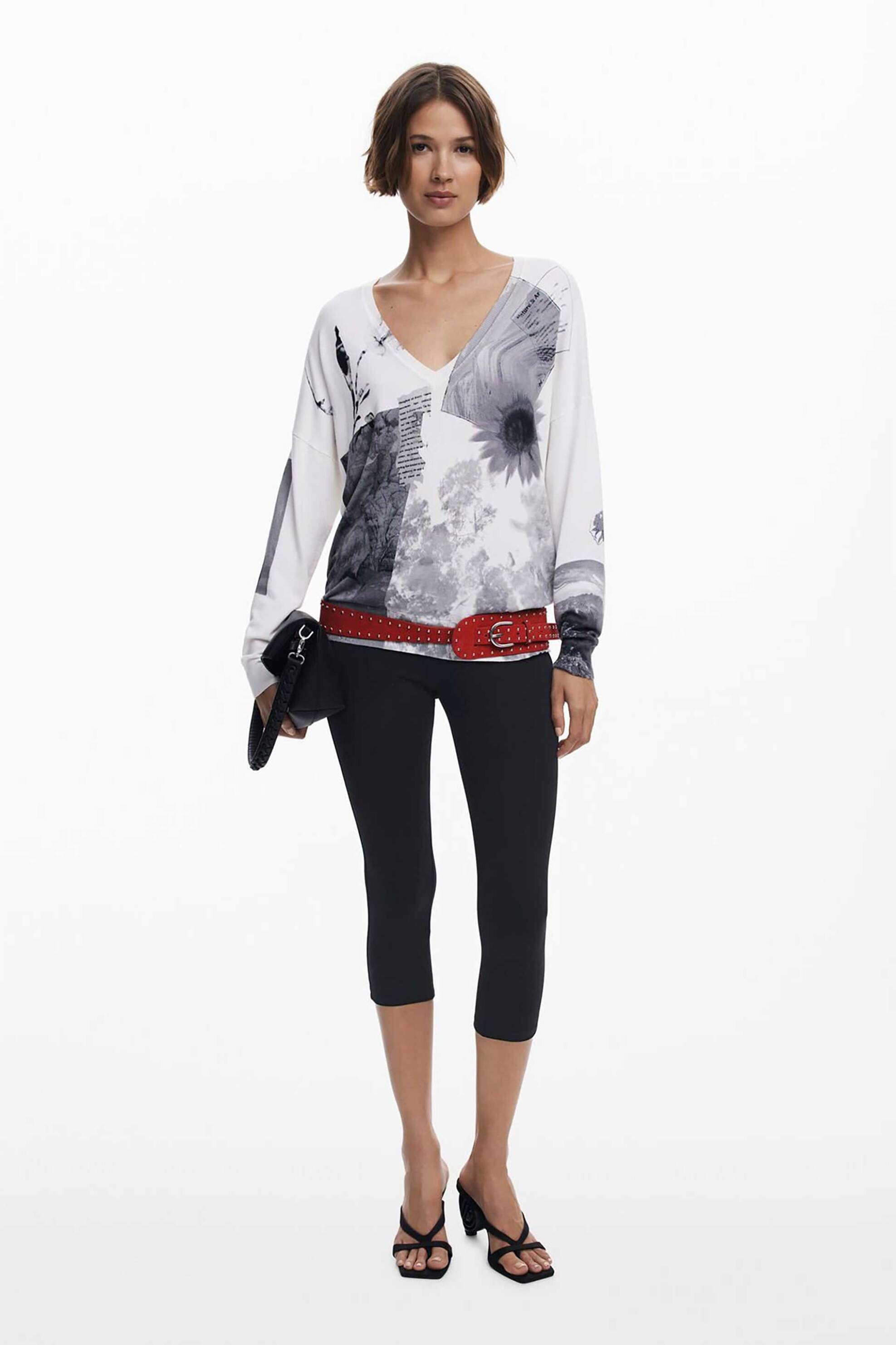 Desigual γυναικείo λεπτό πουλόβερ με collage print Relaxed Fit "Gotemburgo" - 25WWJF15 Λευκό φωτογραφία