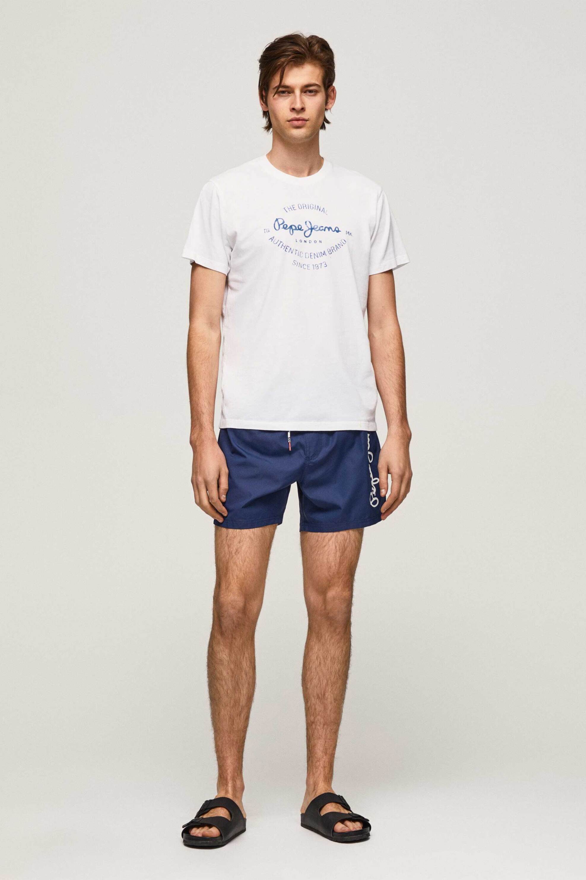 Pepe Jeans ανδρικό μαγιό σορτς μονόχρωμο με contrast logo print στο πλάι "Finnick" - PMB10358 Μπλε Marine