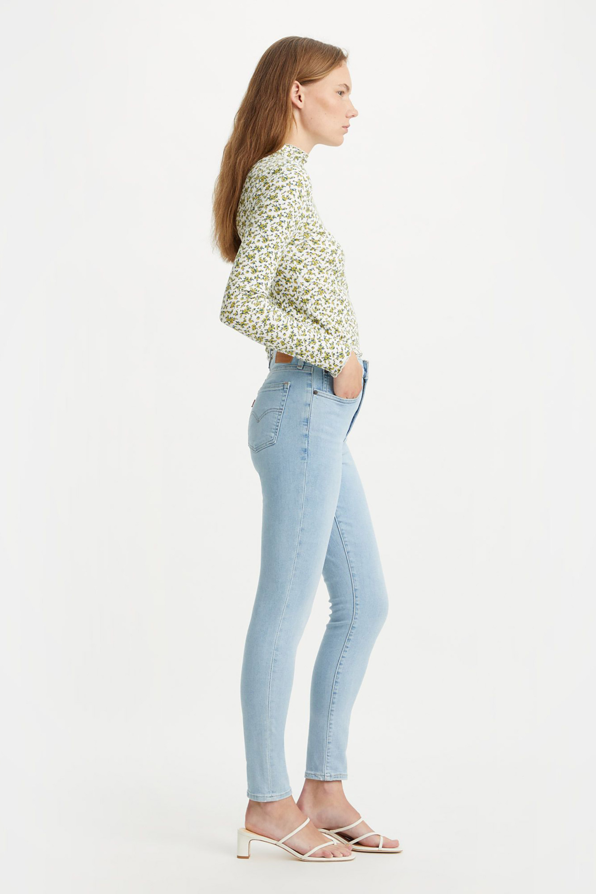 Levi's® γυναικείο τζην παντελόνι ψηλόμεσο πεντάτσεπο με logo patch Slim Fit 