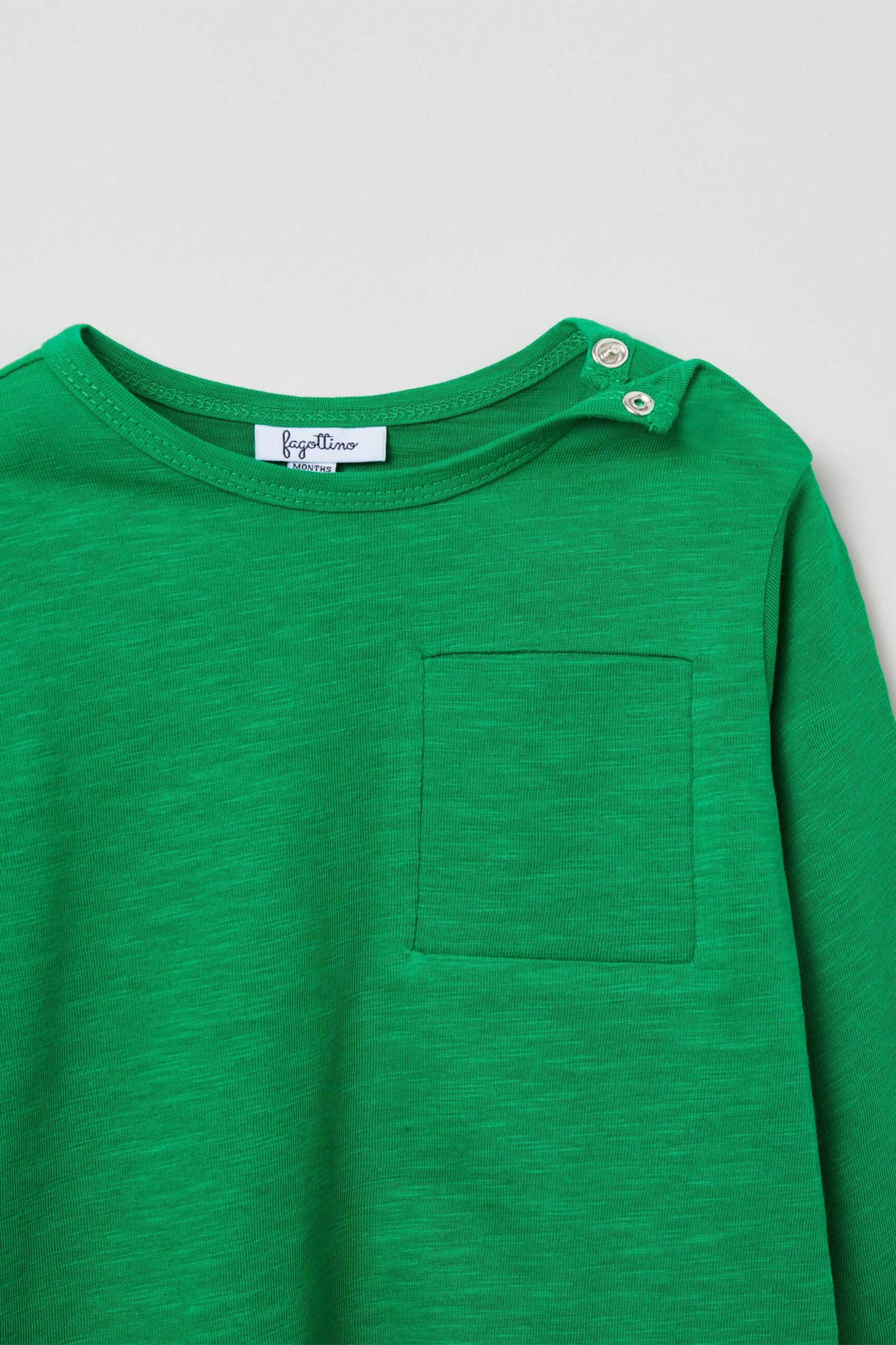 OVS παιδική βαμβακερή μπλούζα μονόχρωμη με τσέπη στο στήθος - 001819400 Πράσινο Σμαραγδί φωτογραφία