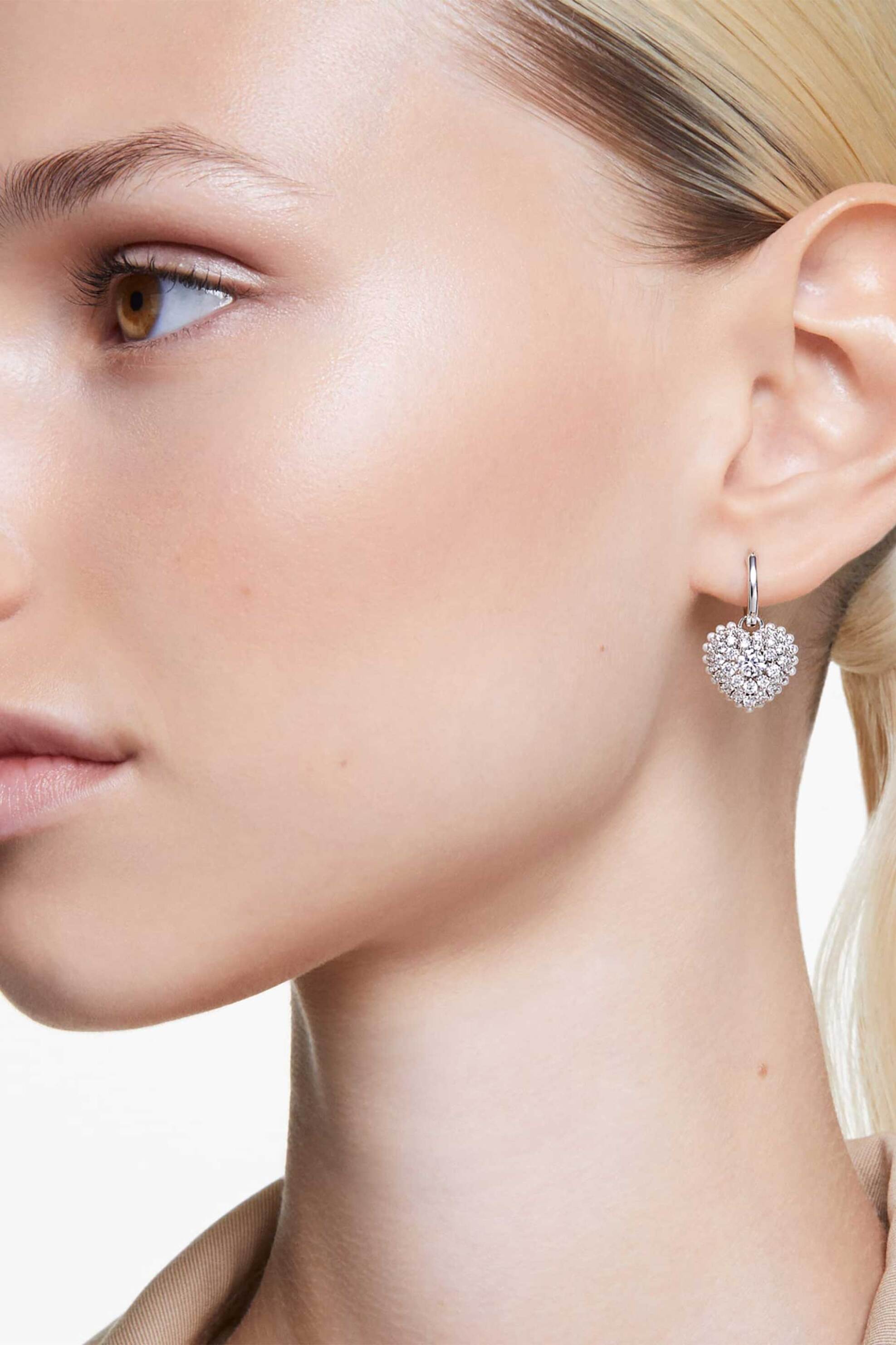 Swarovski γυναικεία σκουλαρίκια-σταγόνα καρδιά, λευκά, επιμετάλλωση ροδίου "Idyllia" - 5684384 φωτογραφία